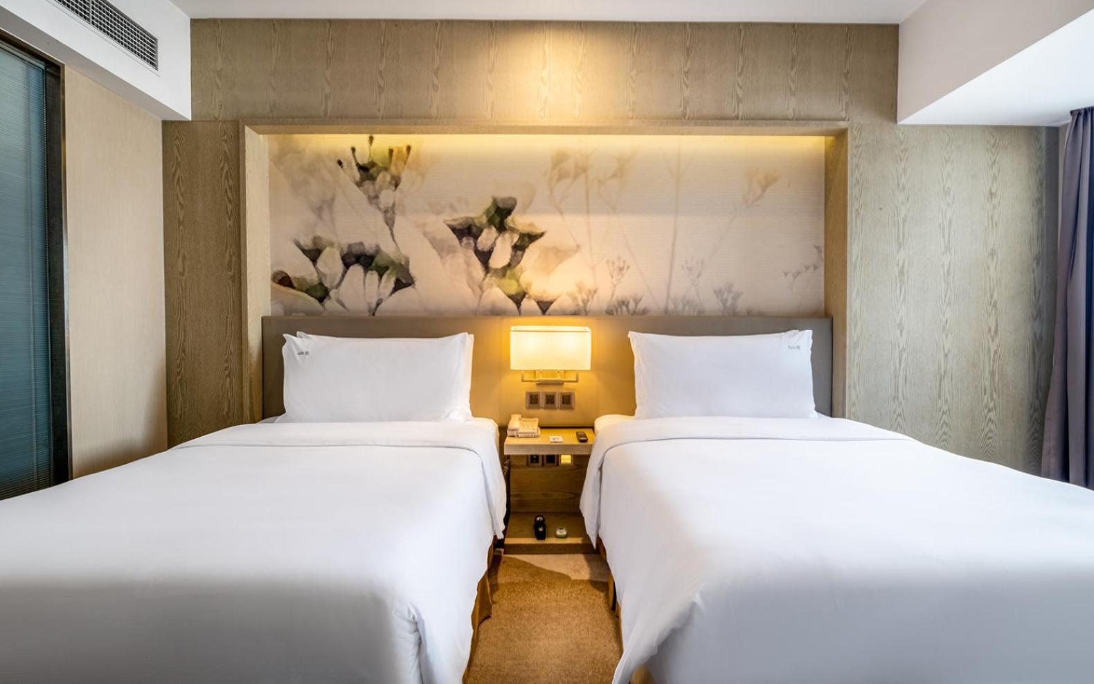 Standard Twin Room - Photo 1