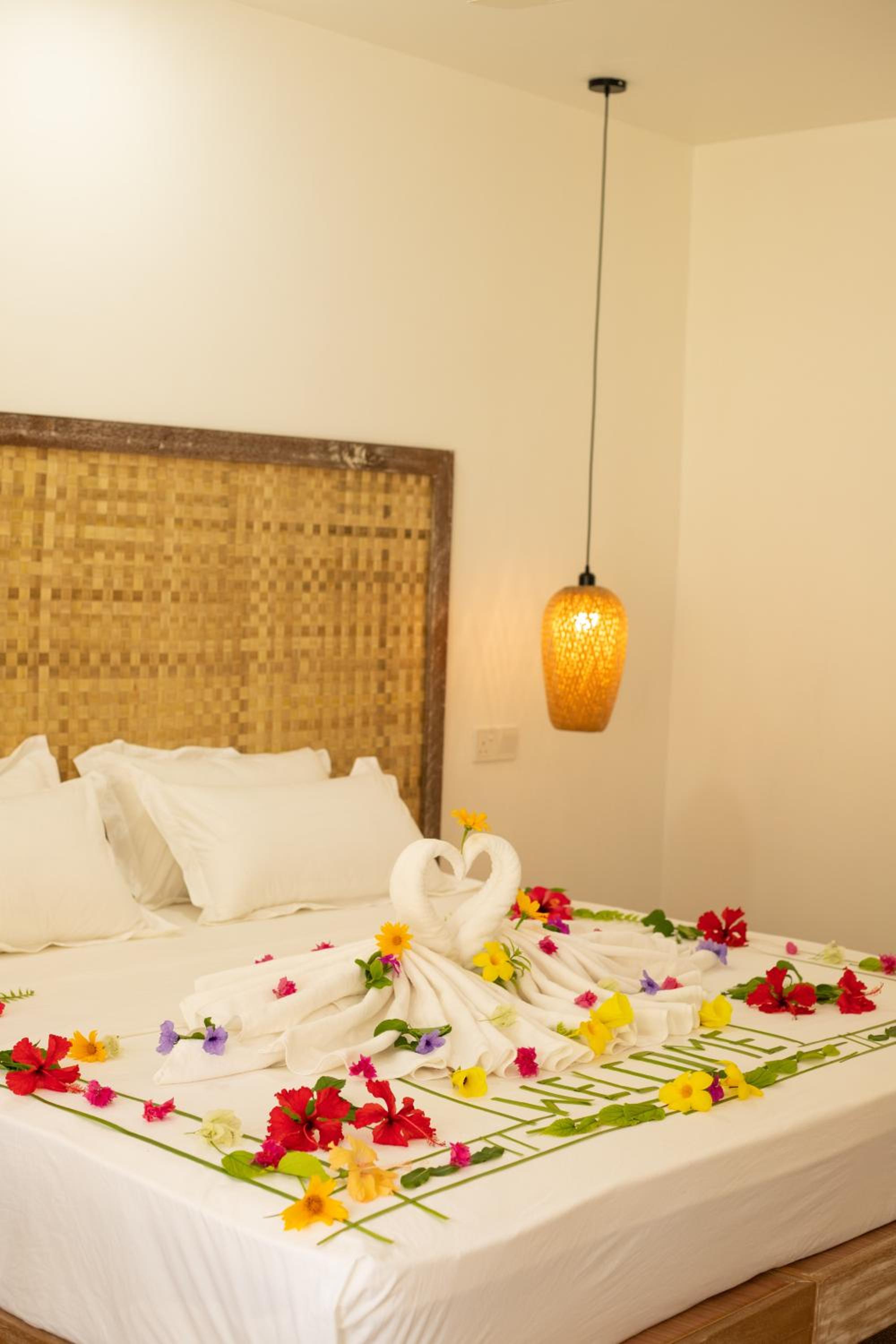 Double Room with Patio - Photo 3