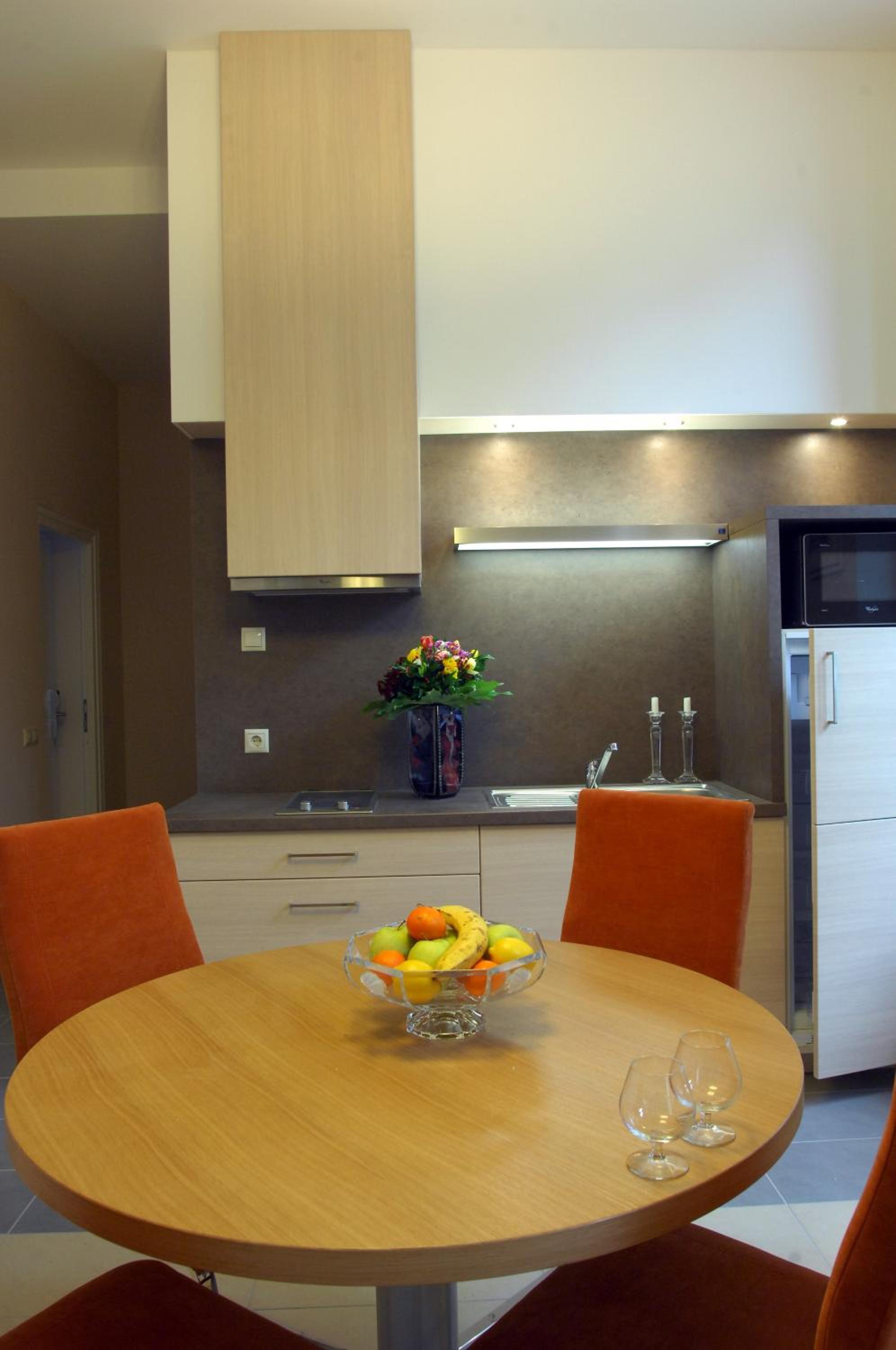Standard Quadruple Room - Photo 9