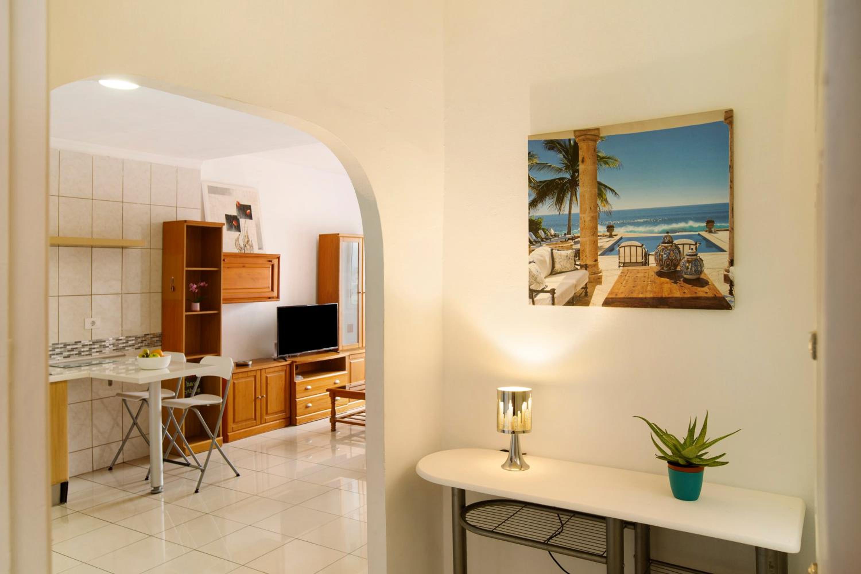 Superior One-Bedroom Apartment with Balcony photo 3