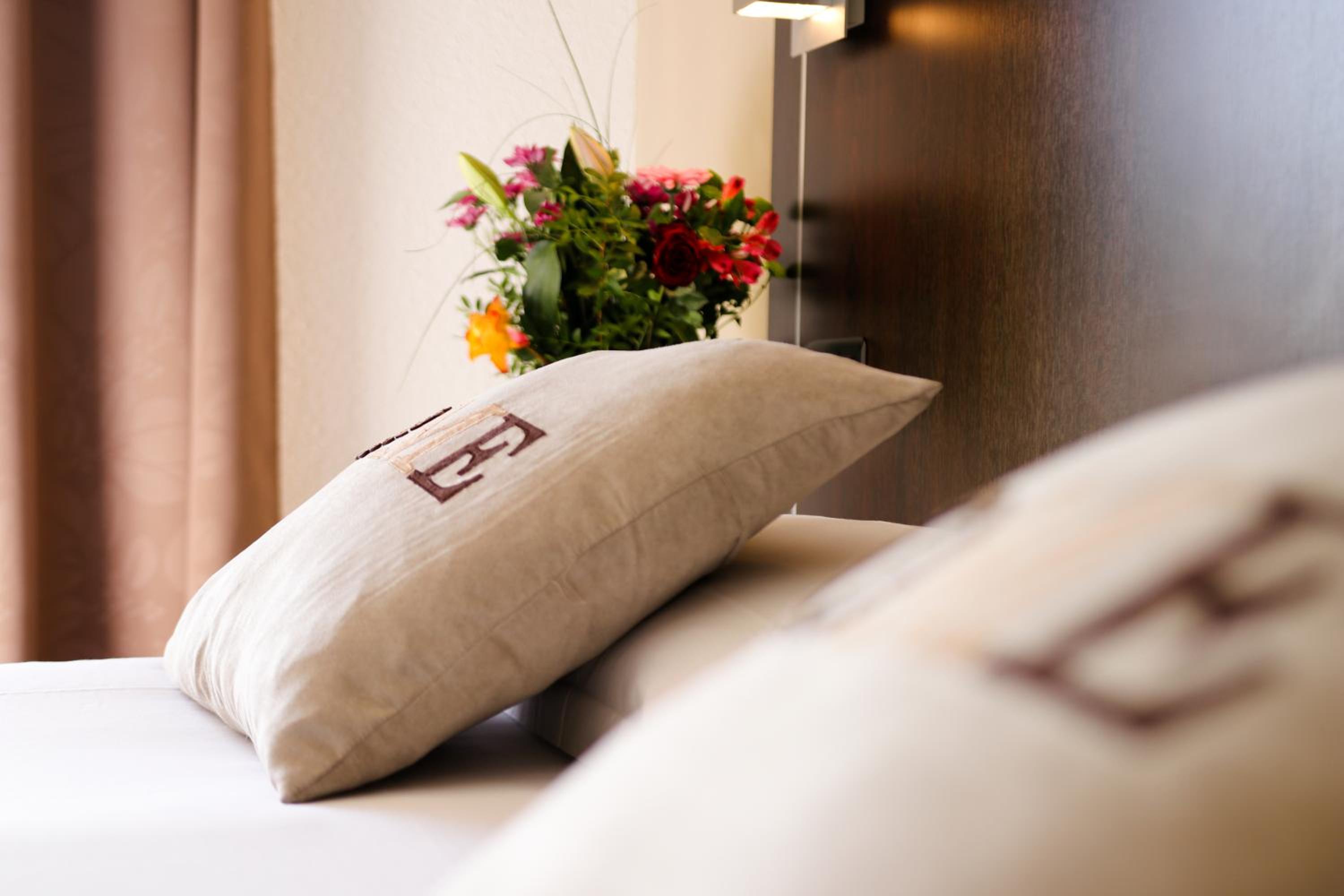 Comfort Room with Balcony  - Photo 4