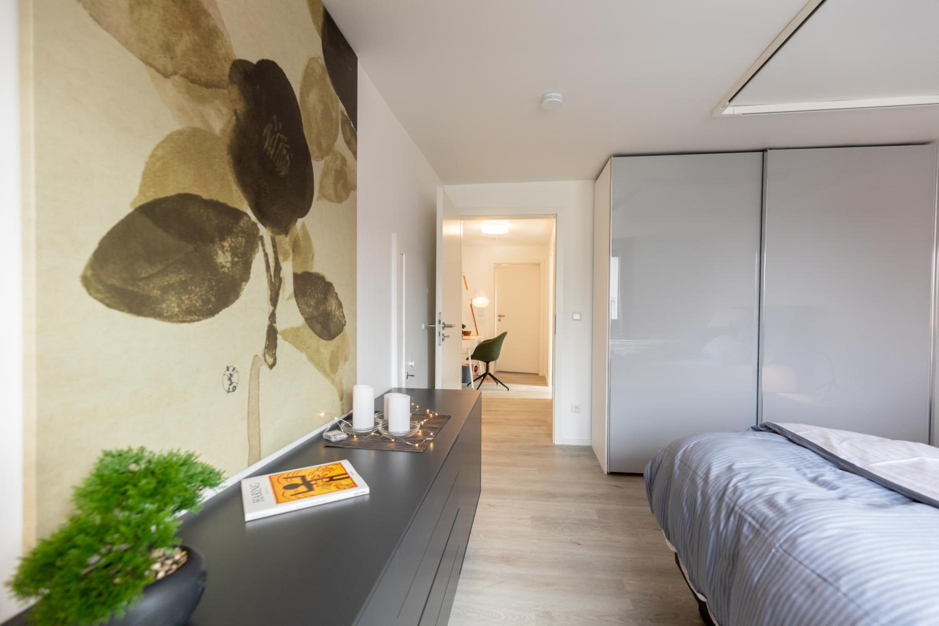 Apartment photo 2