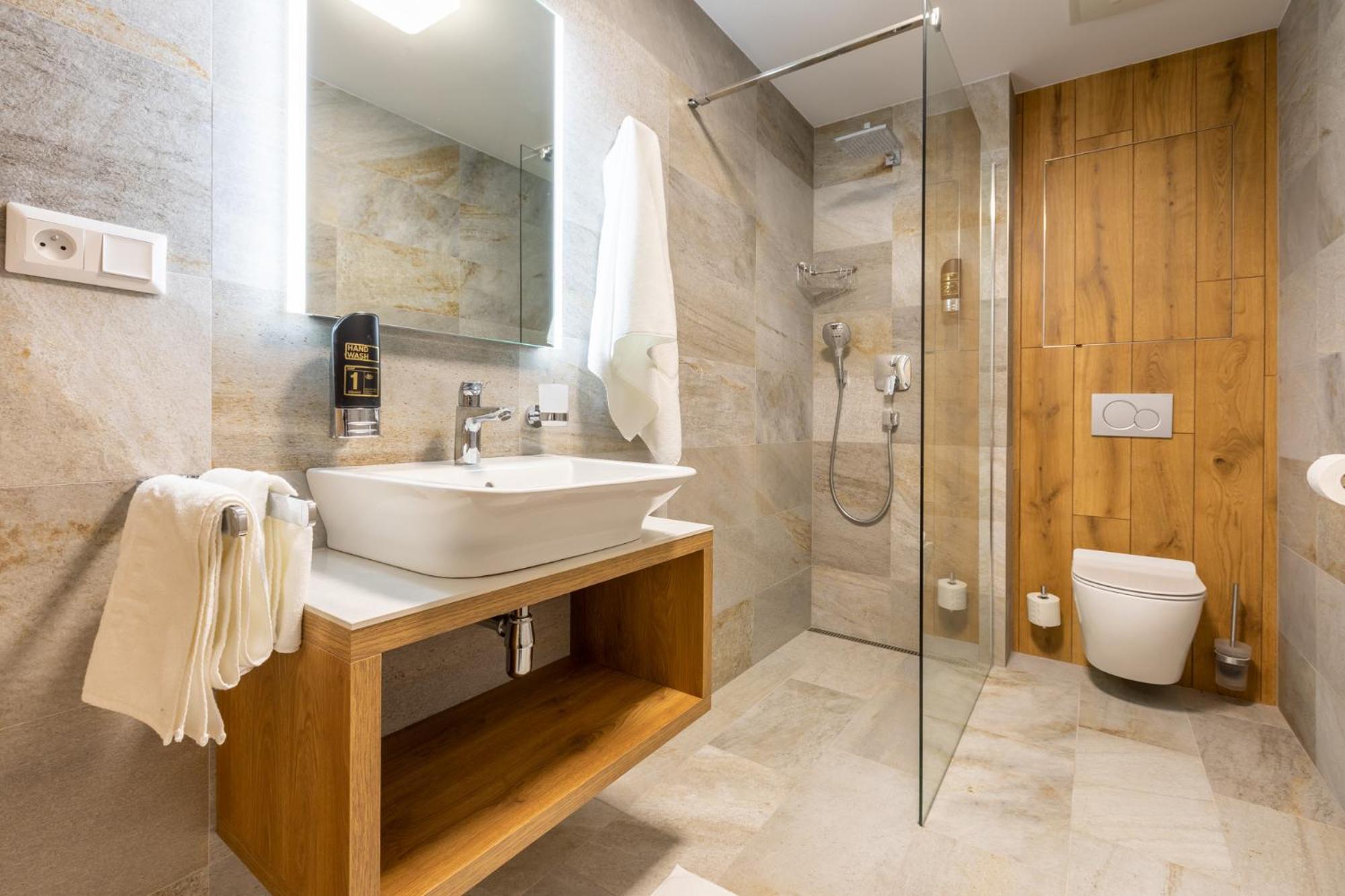 Deluxe Apartment - Photo 5