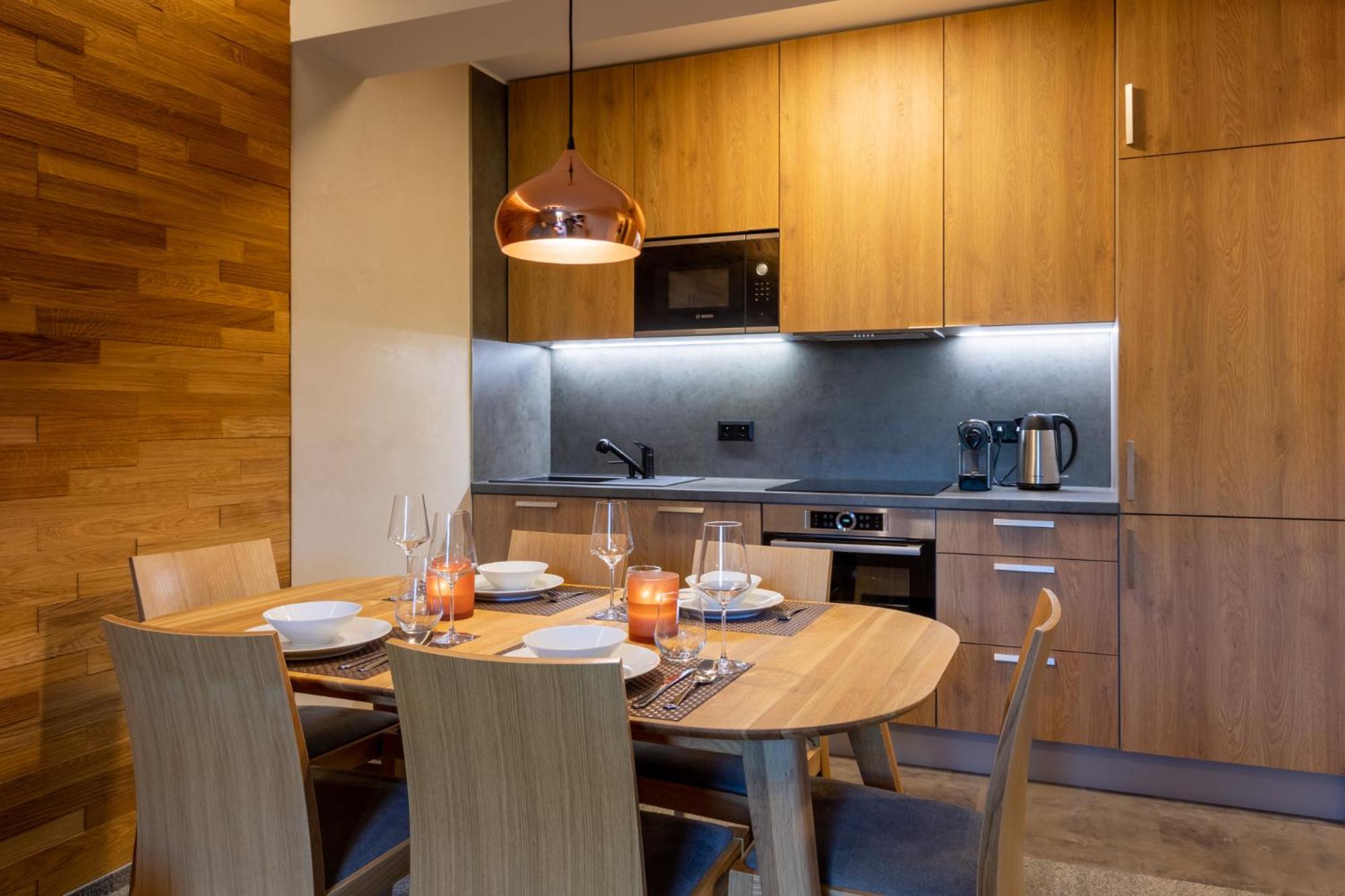 Two-Bedroom Apartment - Photo 24