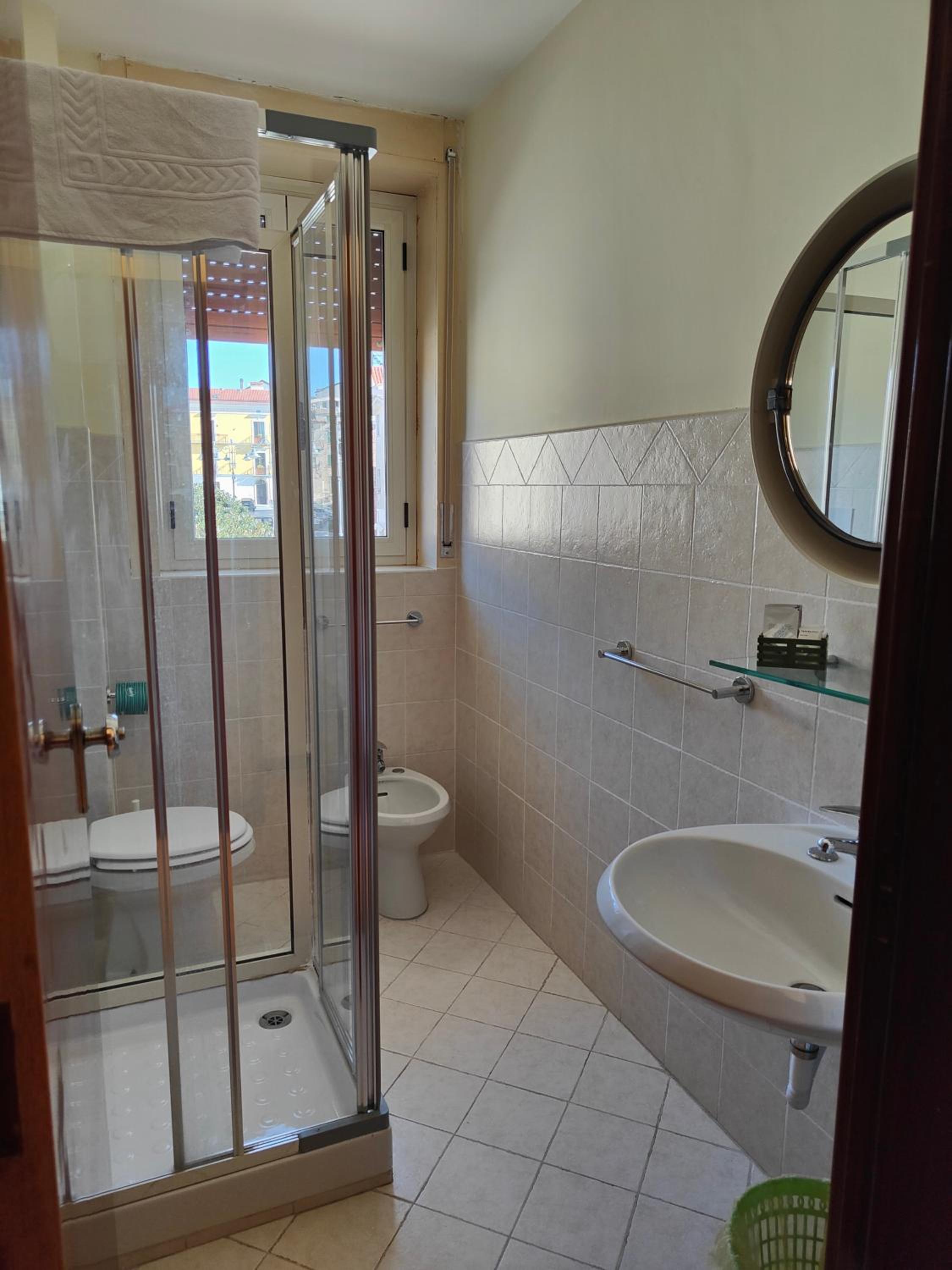Standard Double Or Twin Room photo 3