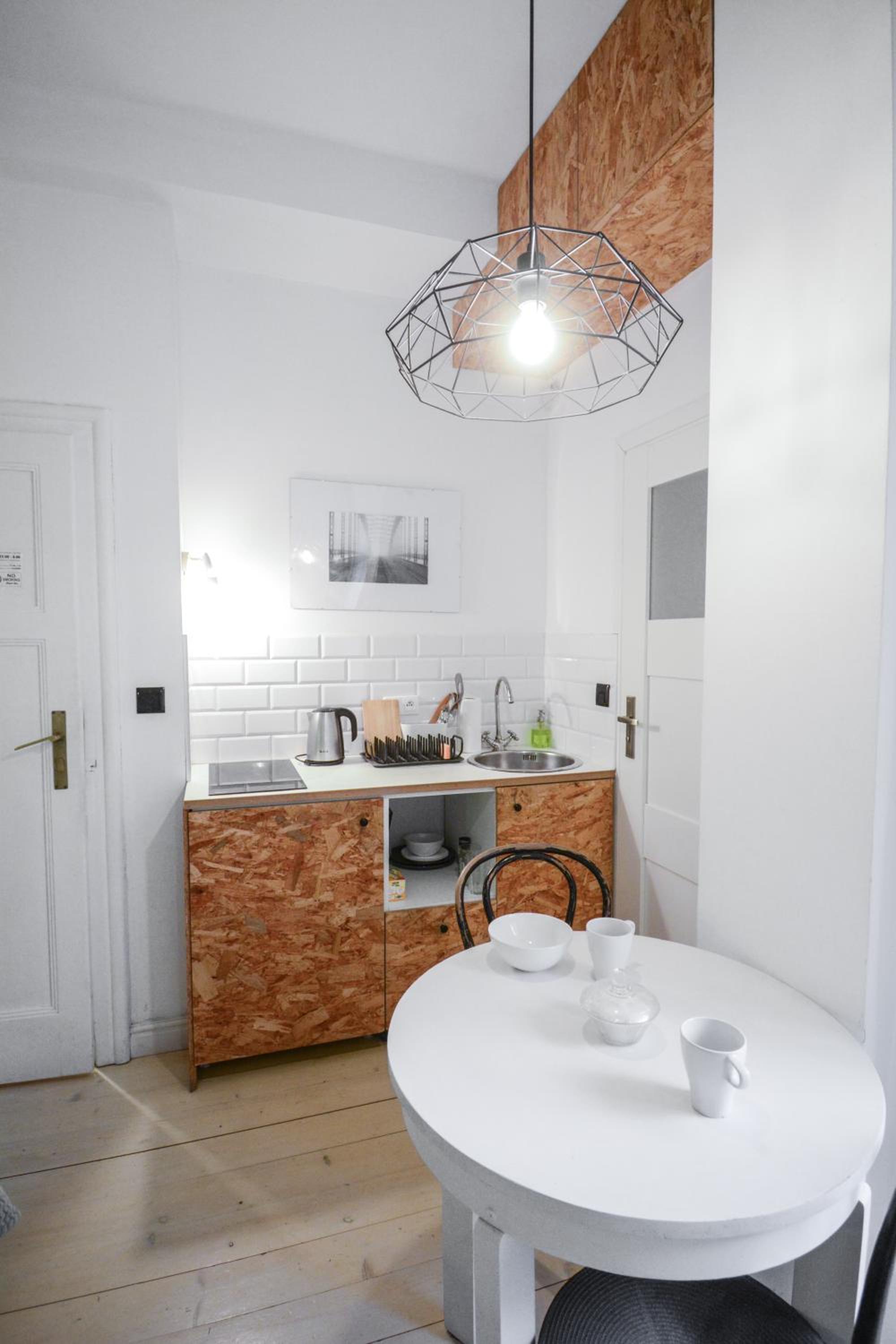 Studio Apartment - Photo 3