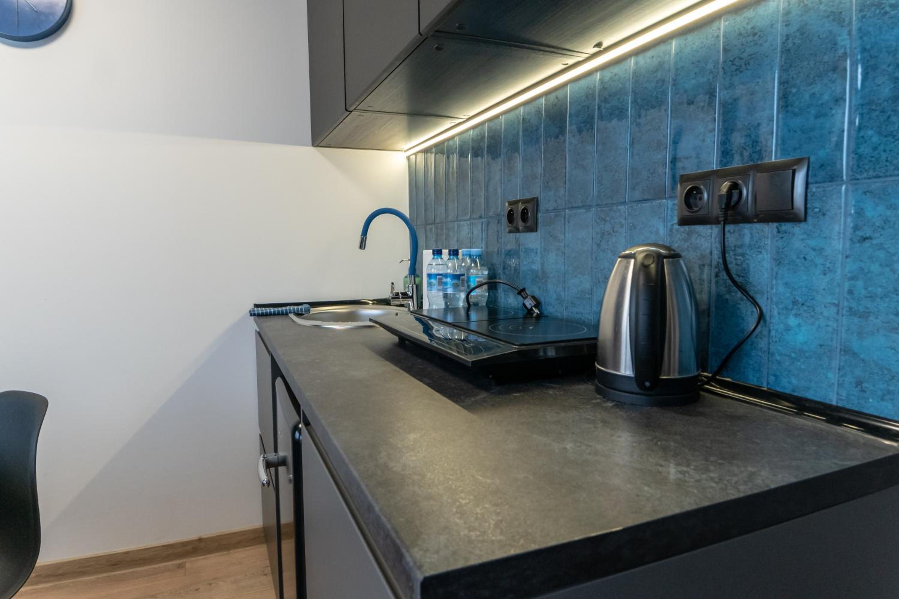 Apartment with Garden View - Photo 10