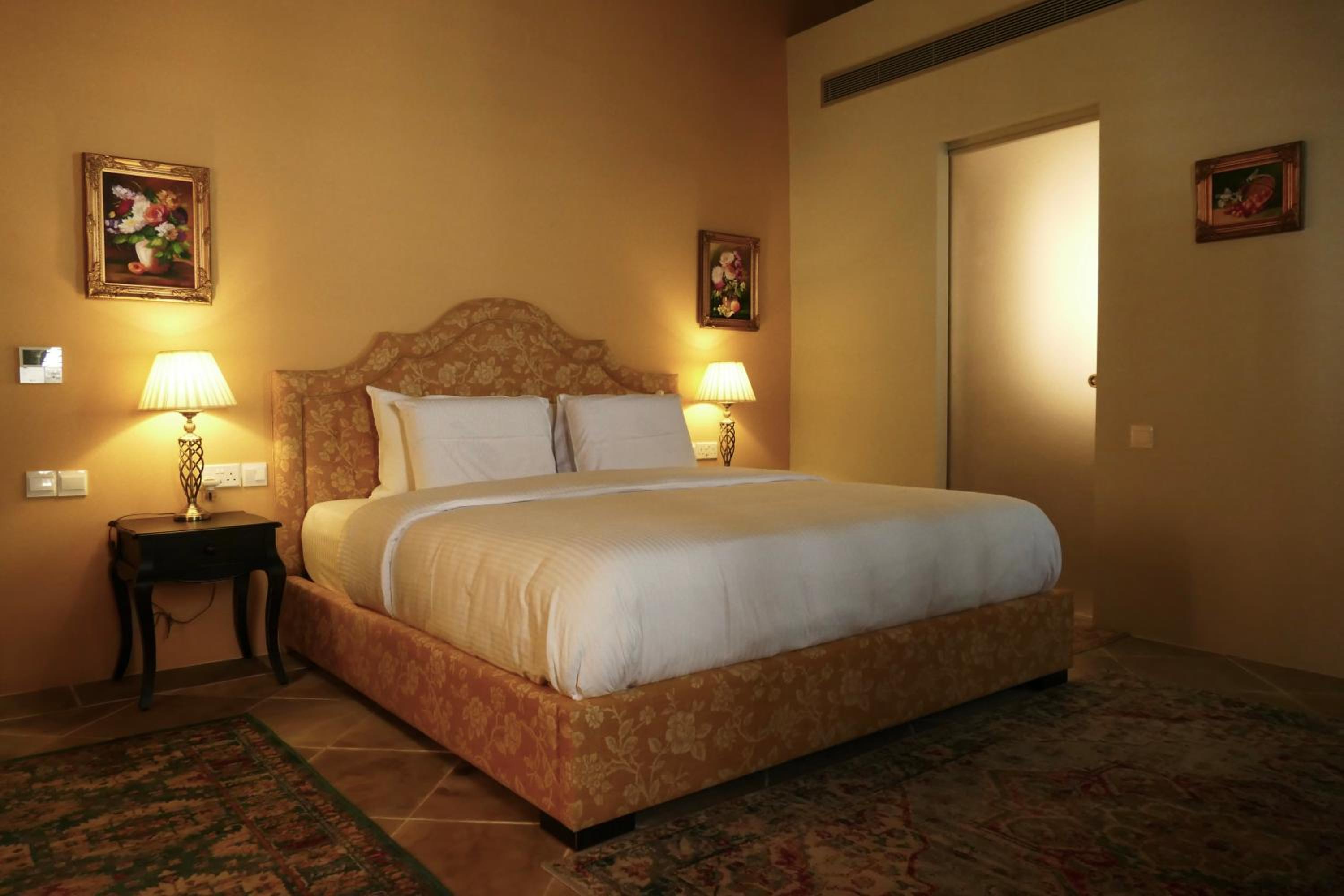 Deluxe Suite - Photo 3