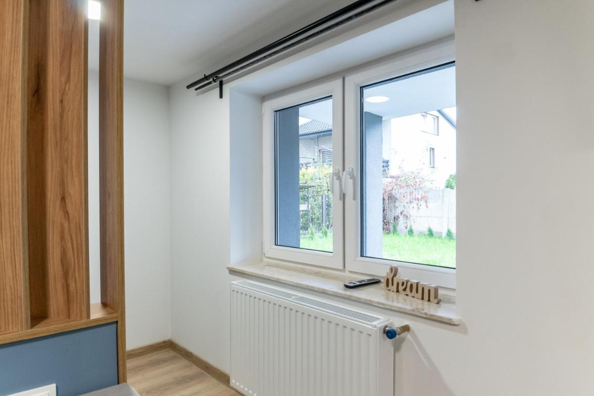 One-Bedroom Apartment - Photo 6