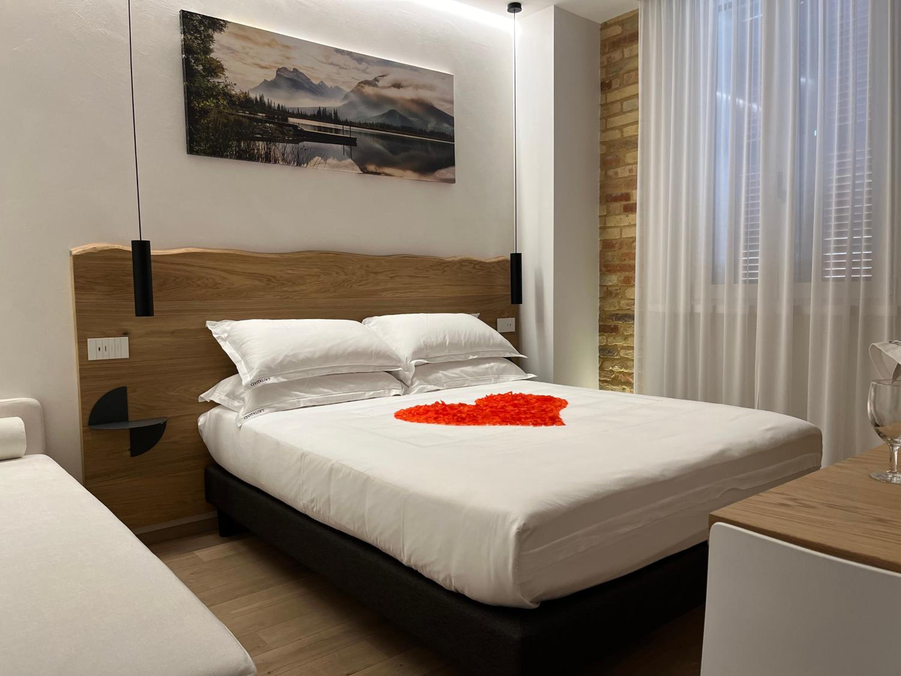 Double Room - Photo 26