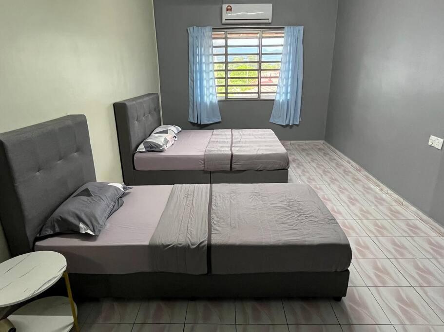 Three-Bedroom House photo 1