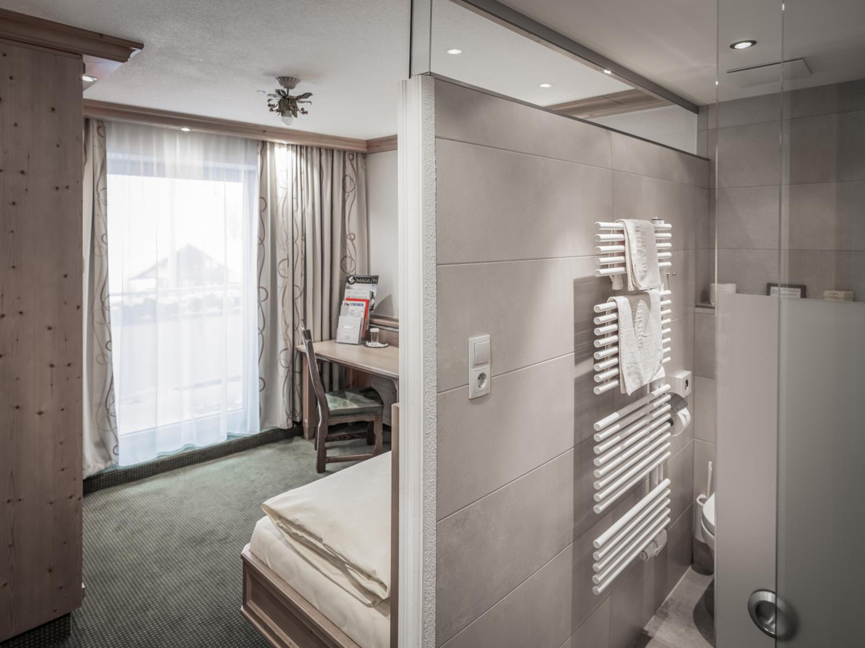 Single Room photo 3