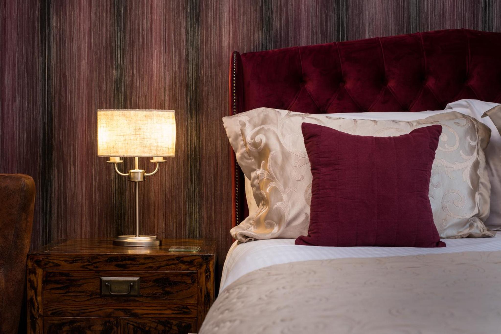 Deluxe Suite - Photo 1