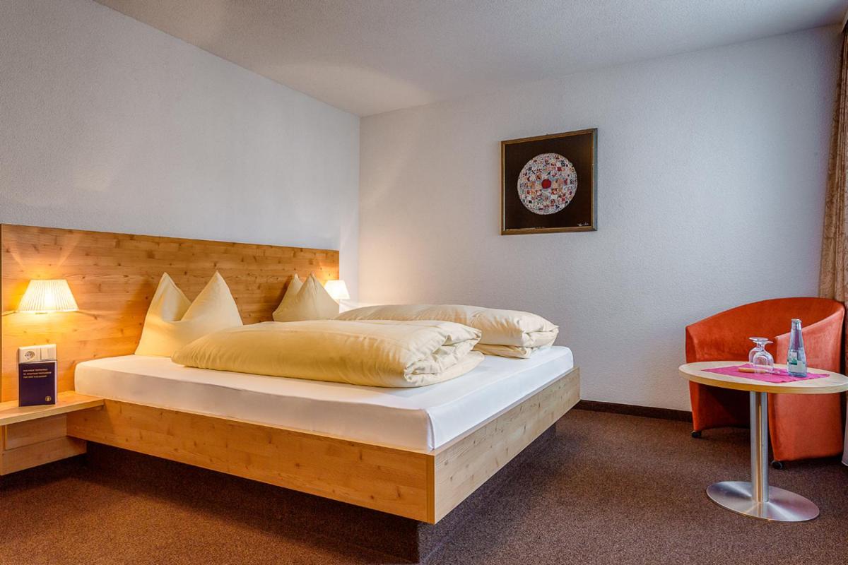 Standard Double Room - Photo 4