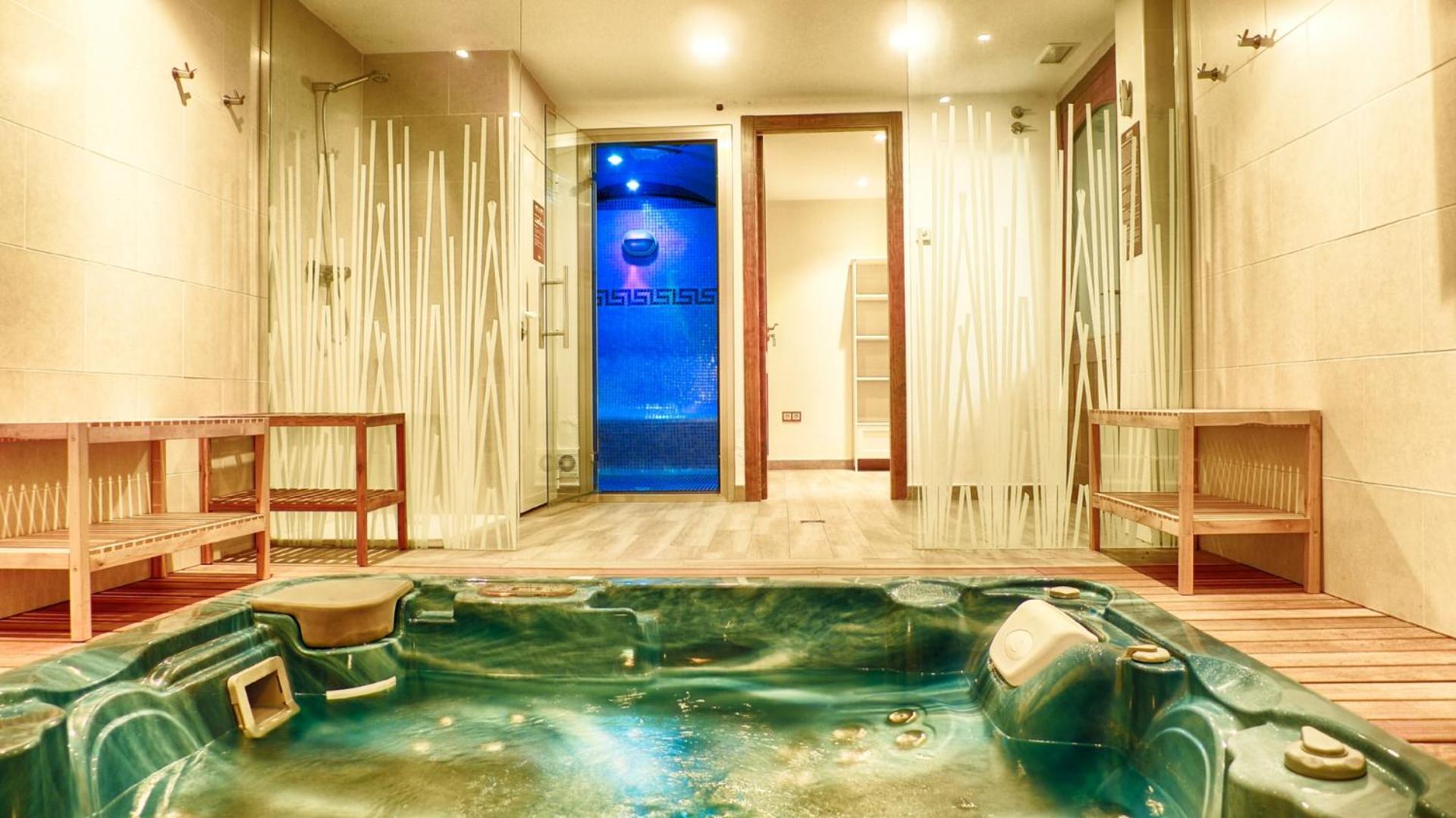 Villa with Private Pool photo 3