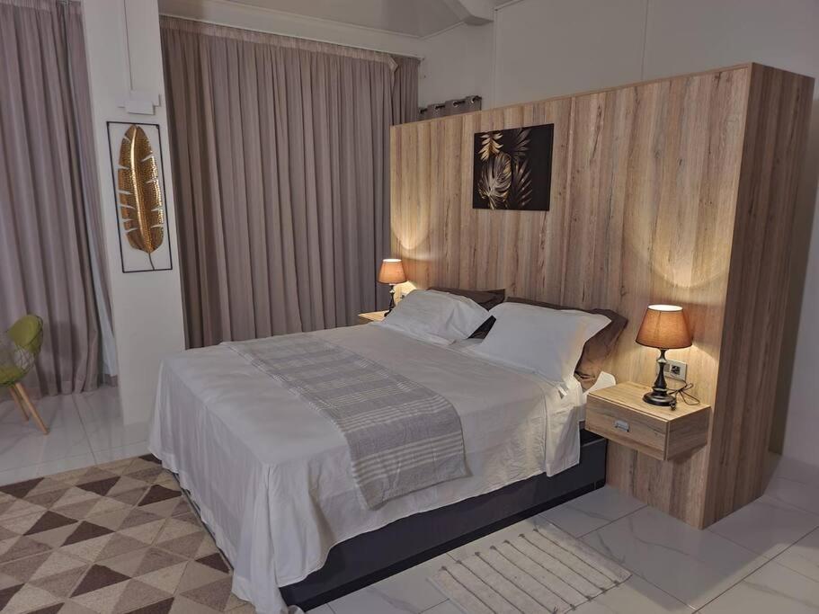 Villa photo 1
