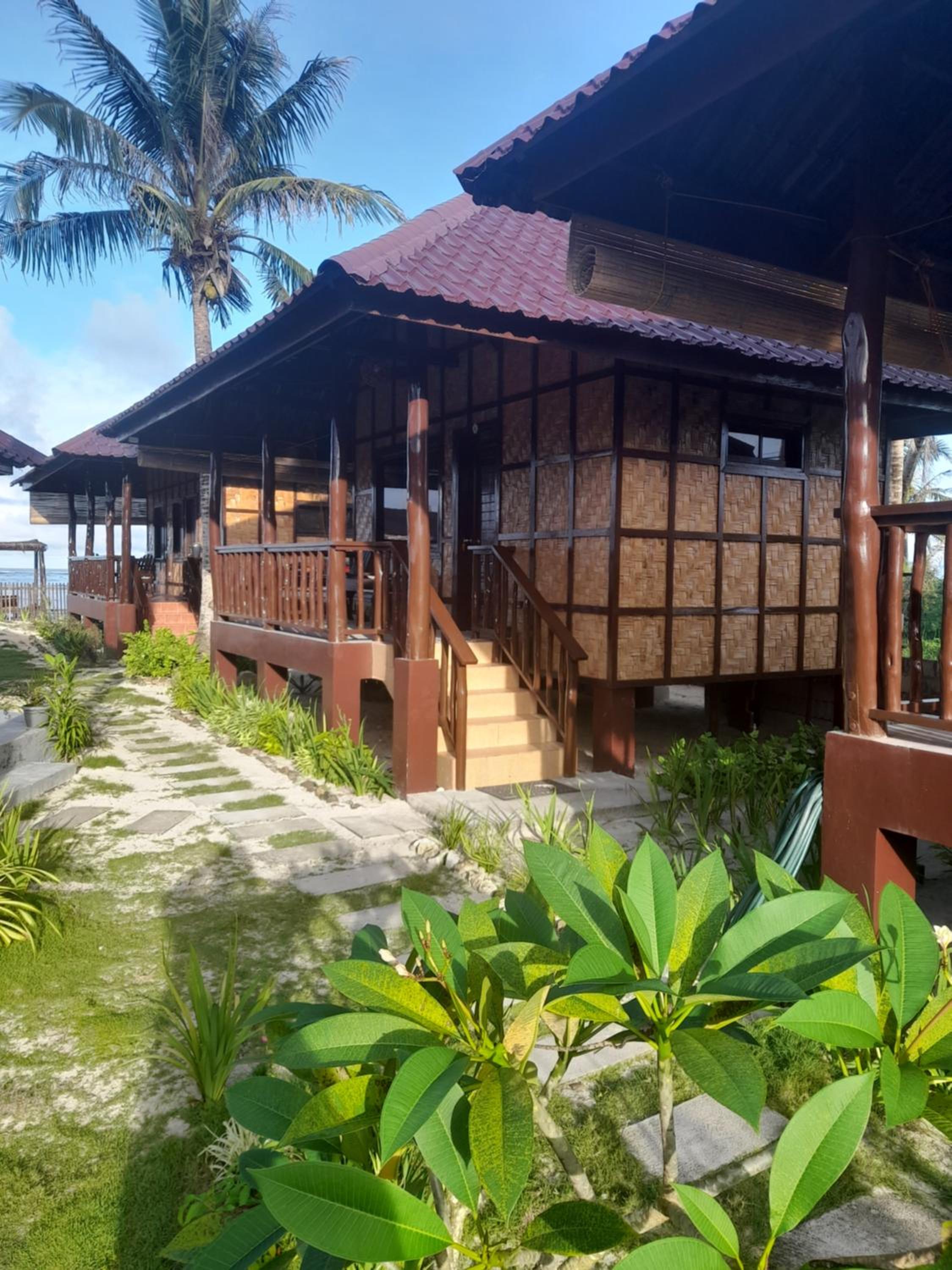 Deluxe Bungalow with Sea View - Photo 3