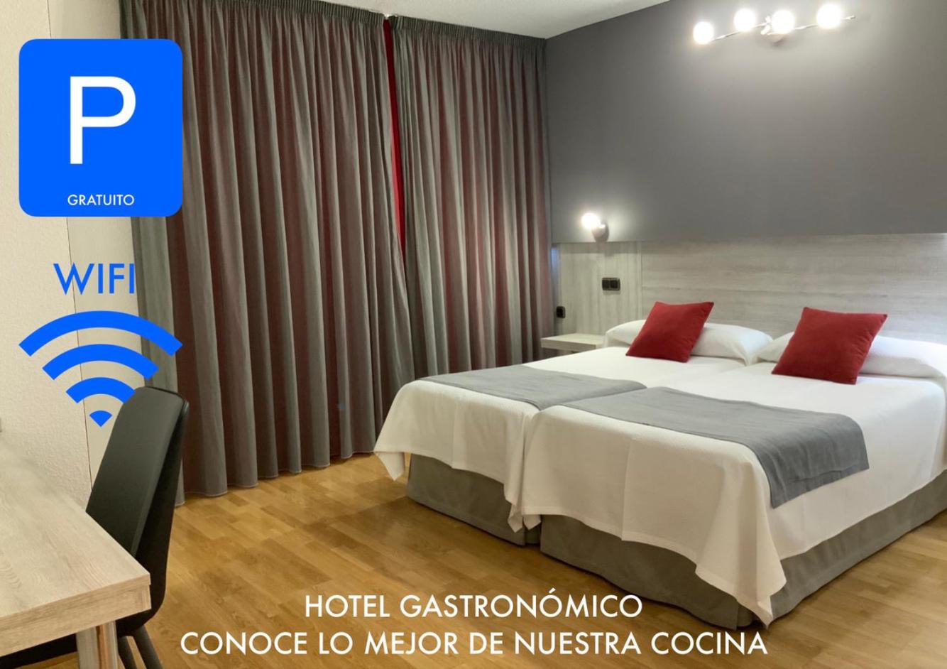 Double or Twin Room - Photo 16