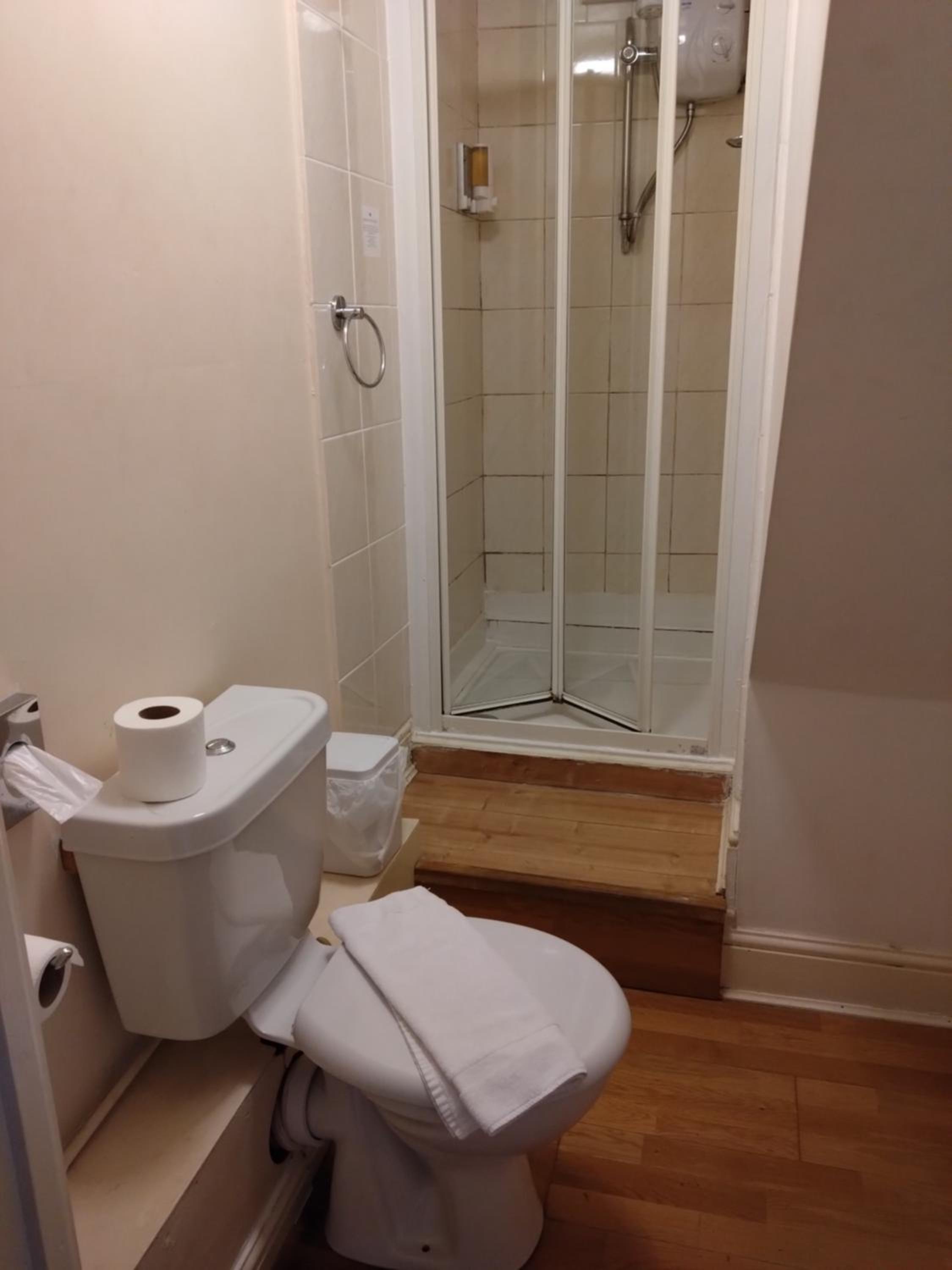Single Room photo 3