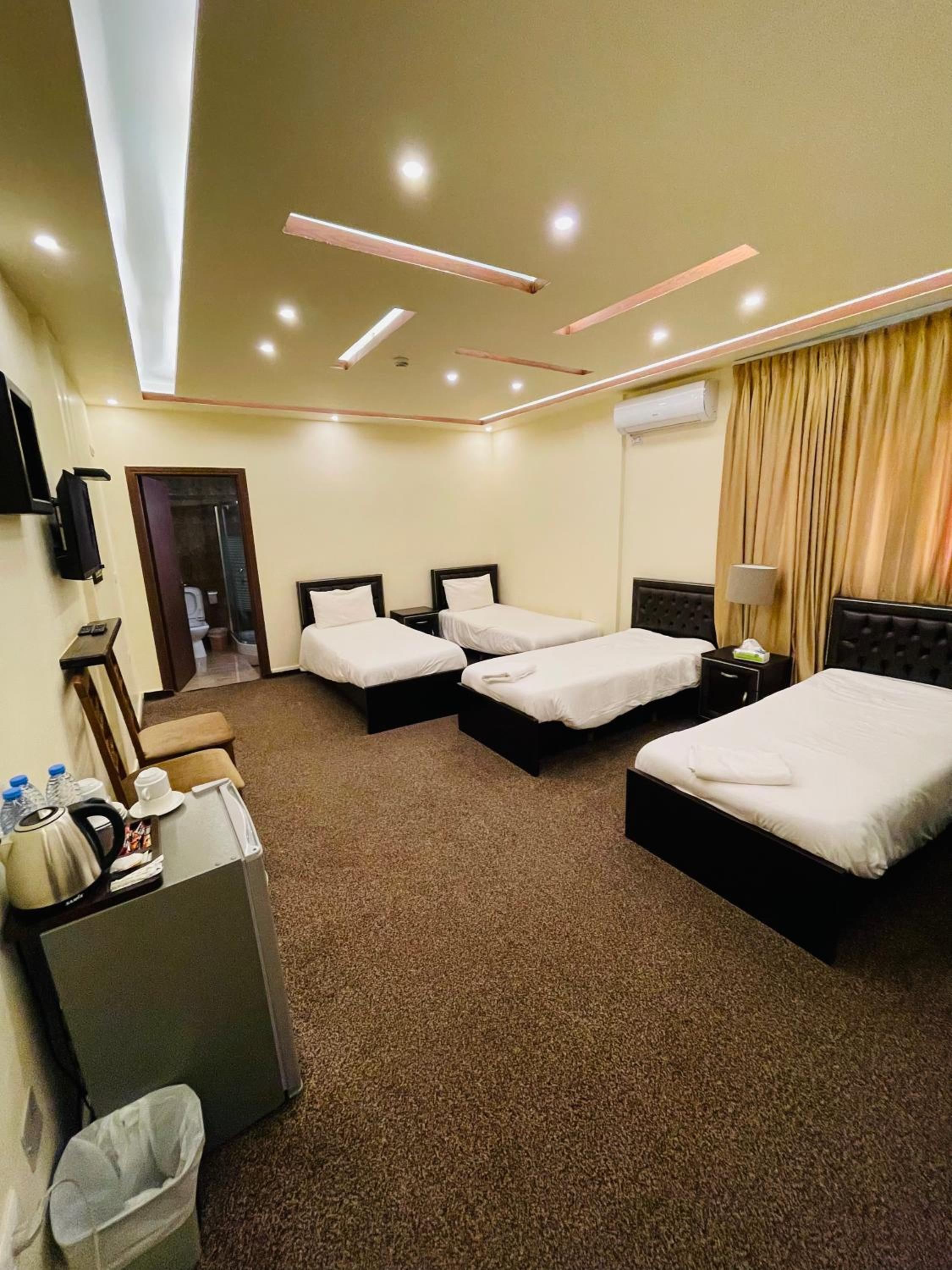 Deluxe Quadruple Room photo 2