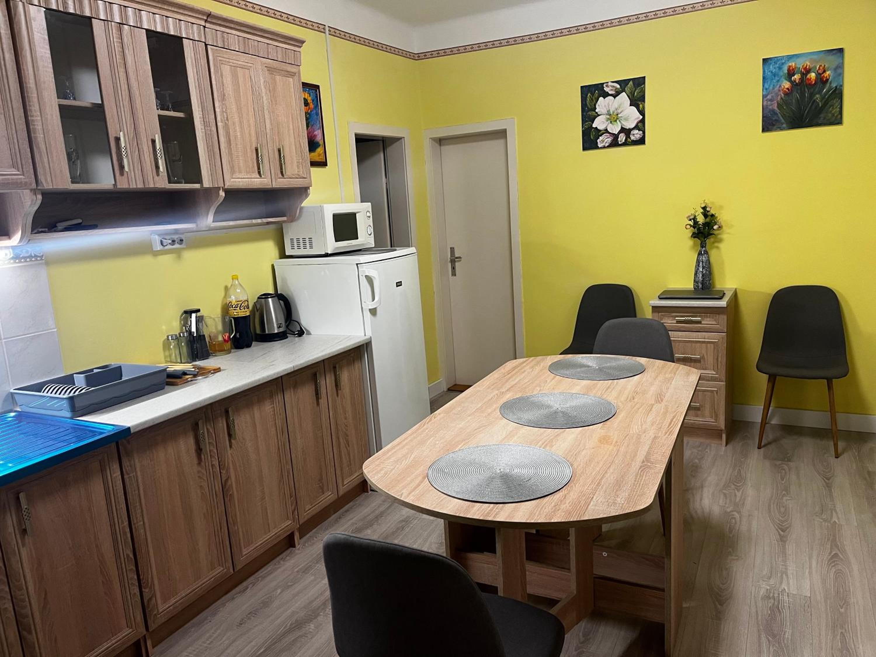 Triple Room with Private Bathroom photo 2