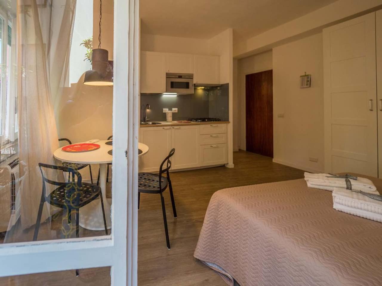One-Bedroom Apartment - Photo 16