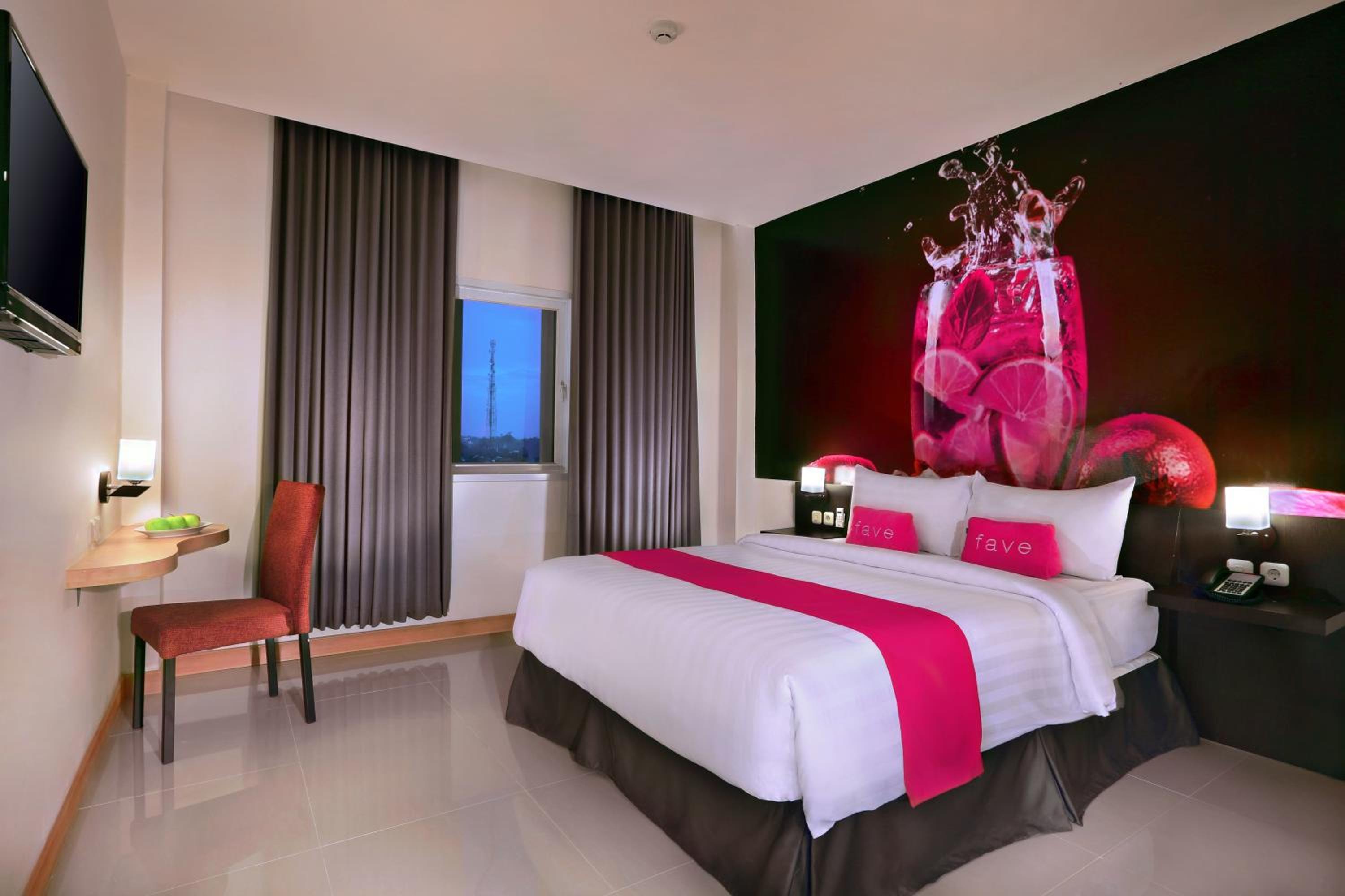 Deluxe Double or Twin Room photo 2