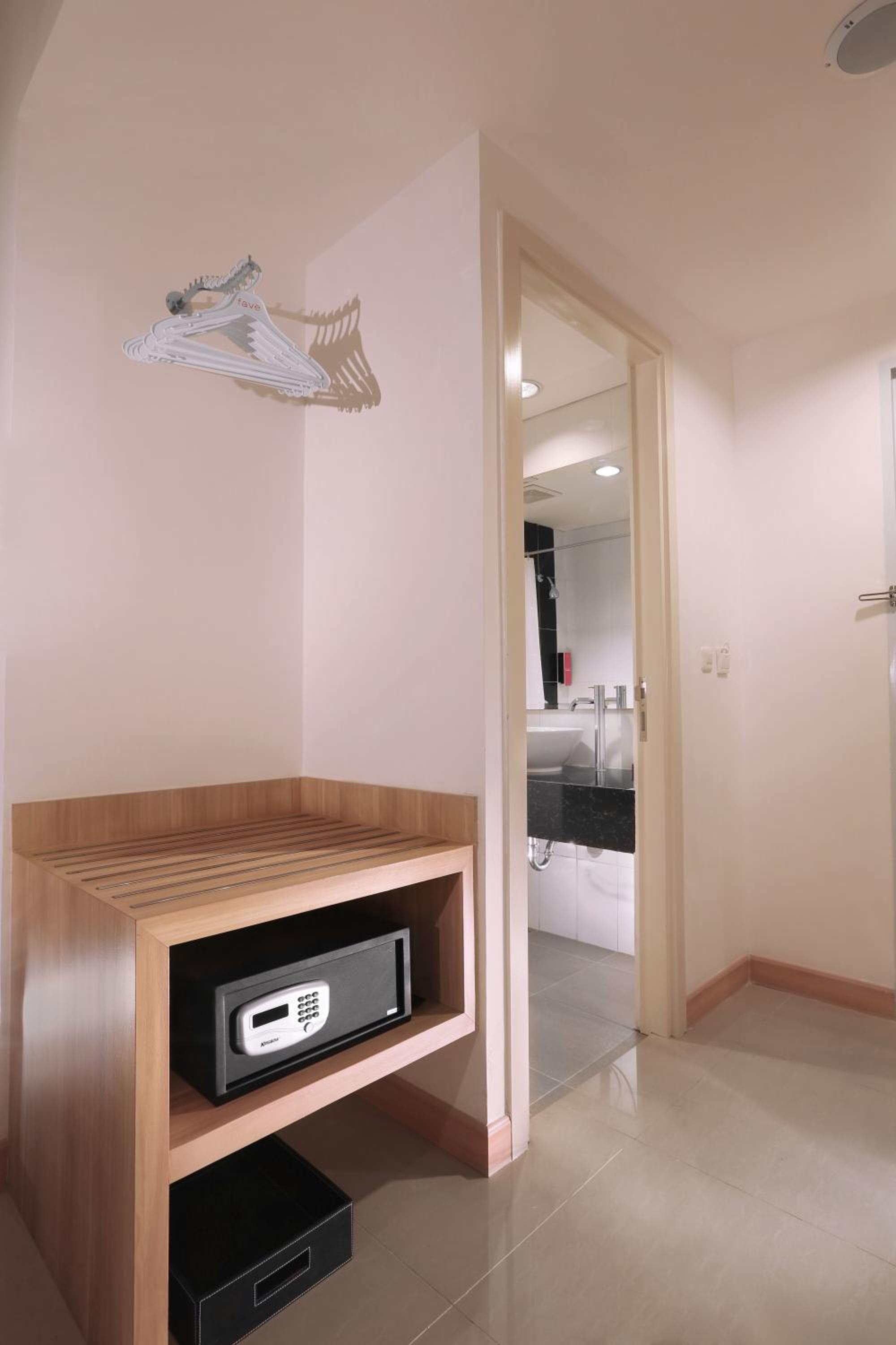 Deluxe Double or Twin Room photo 3