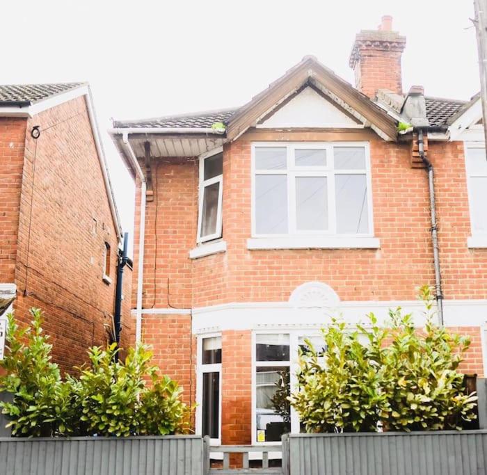 Four-Bedroom House photo 3