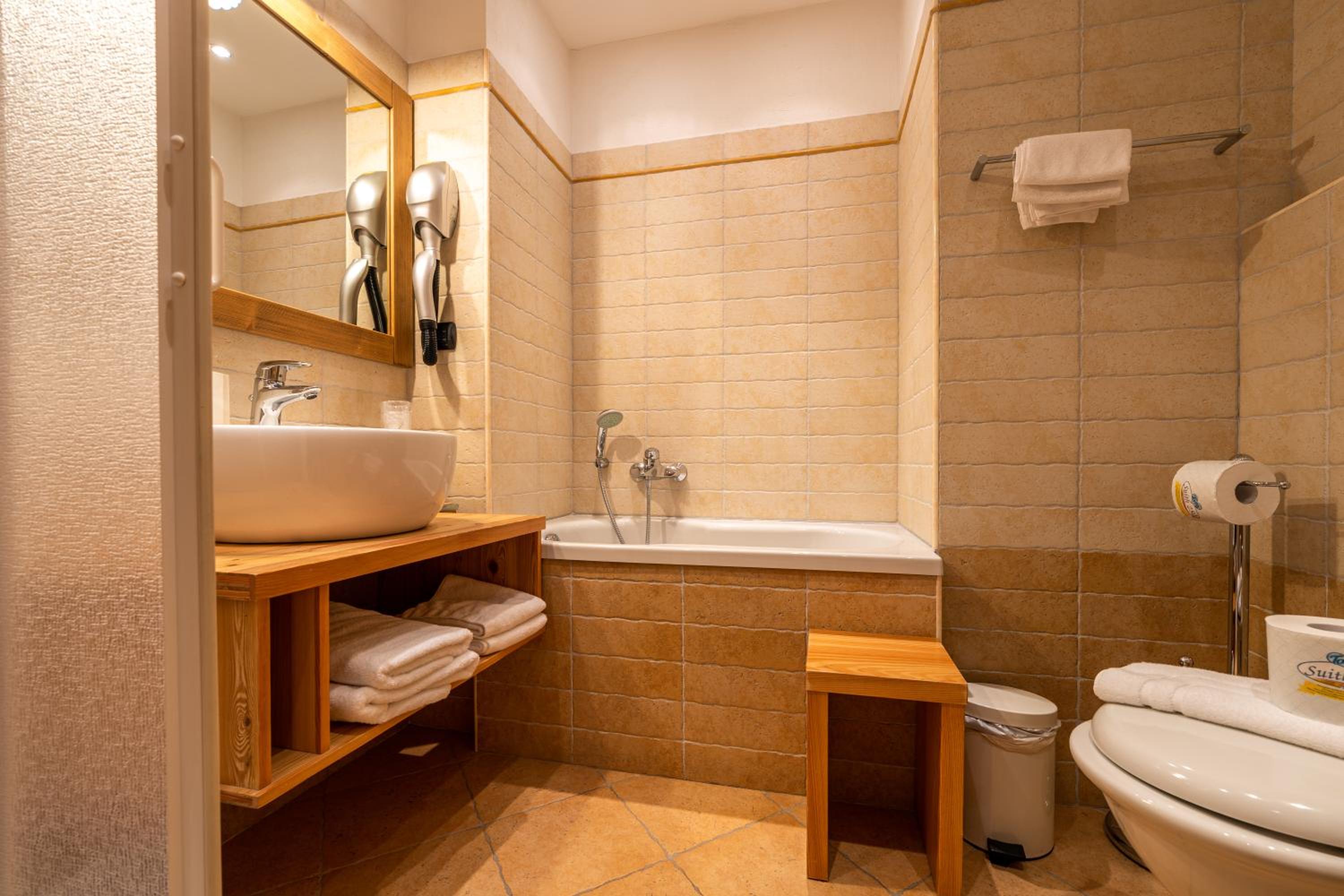 Junior Suite - Photo 8