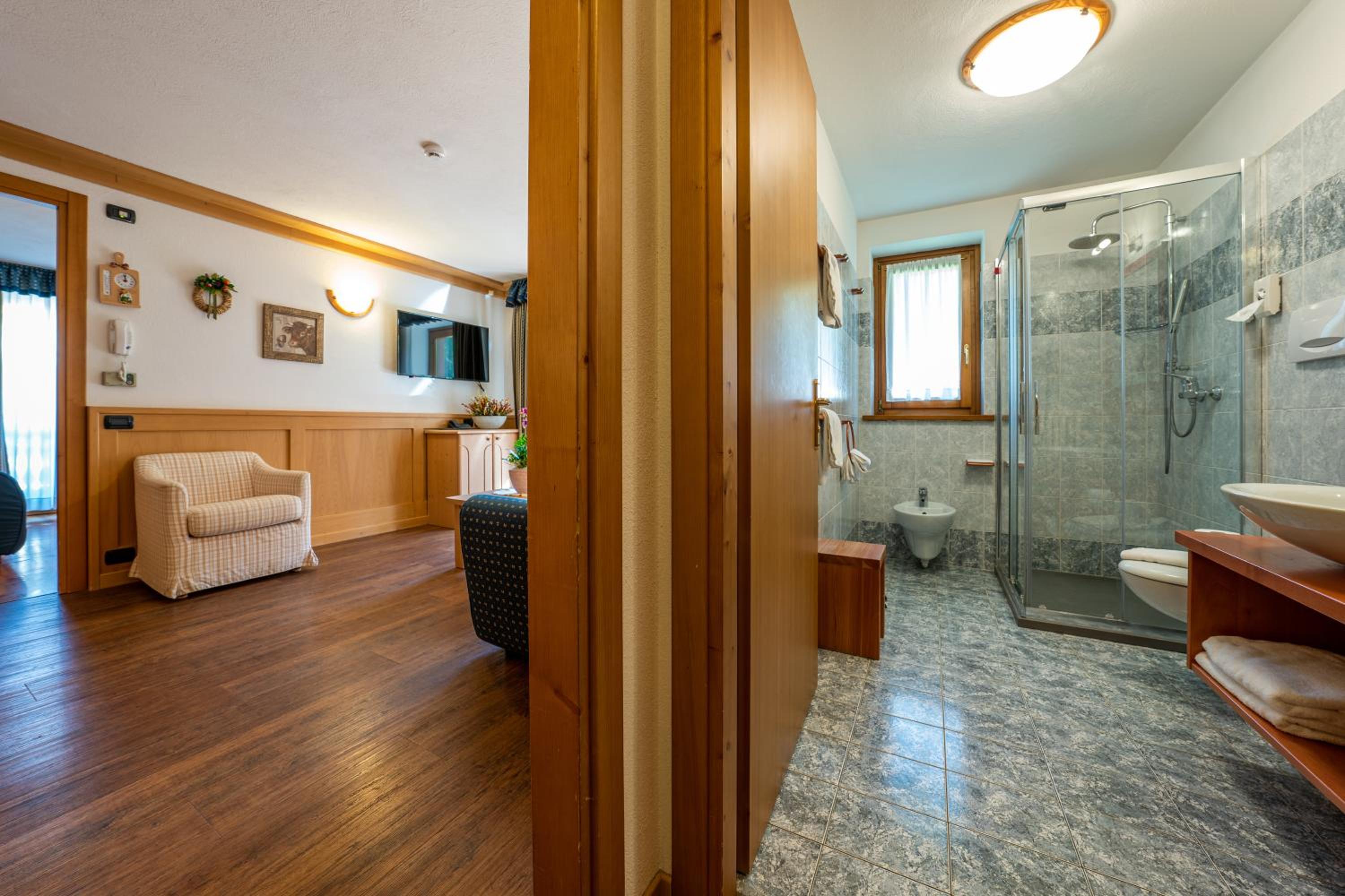 Junior Suite - Photo 9