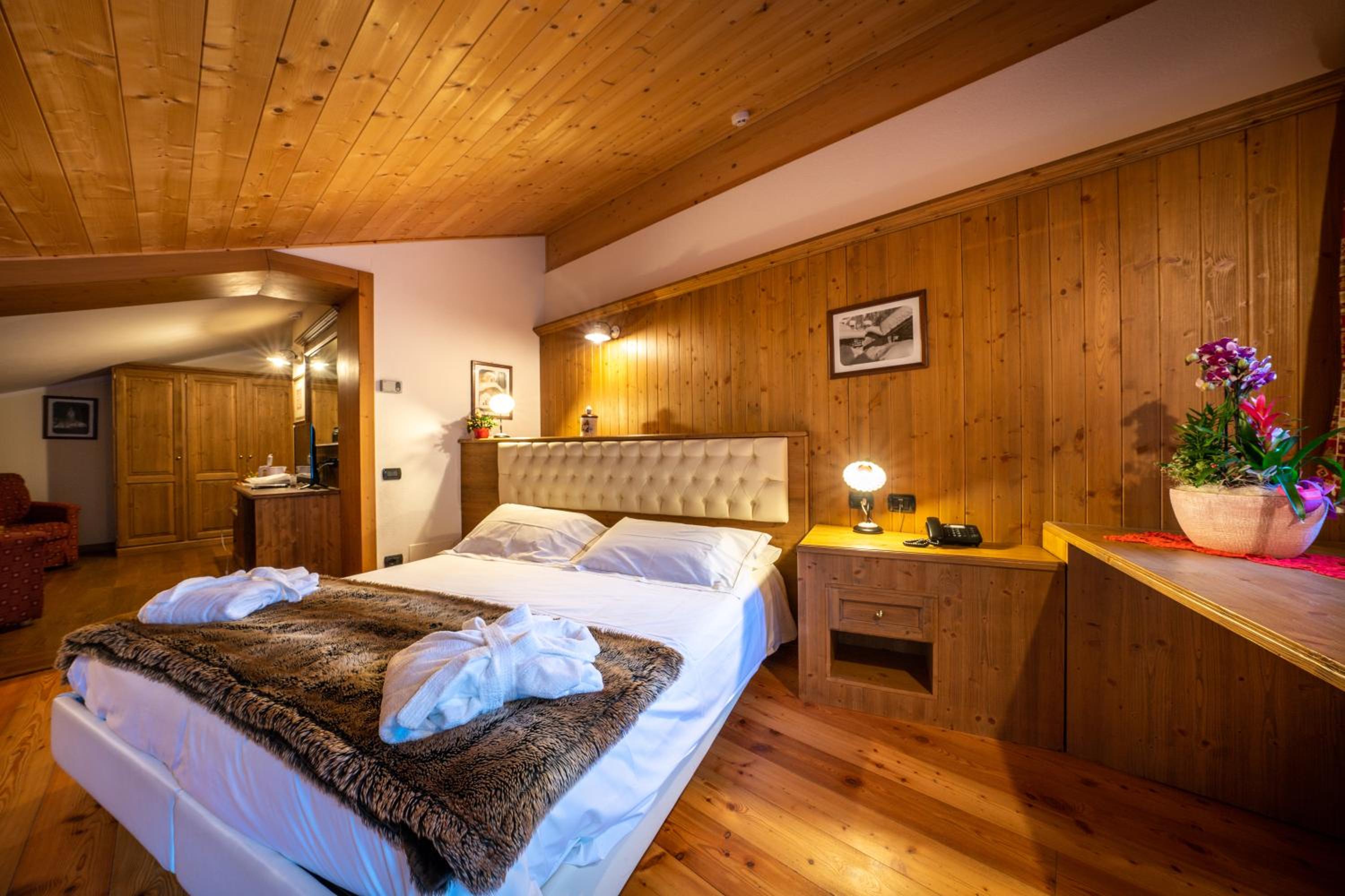 Junior Suite - Photo 1