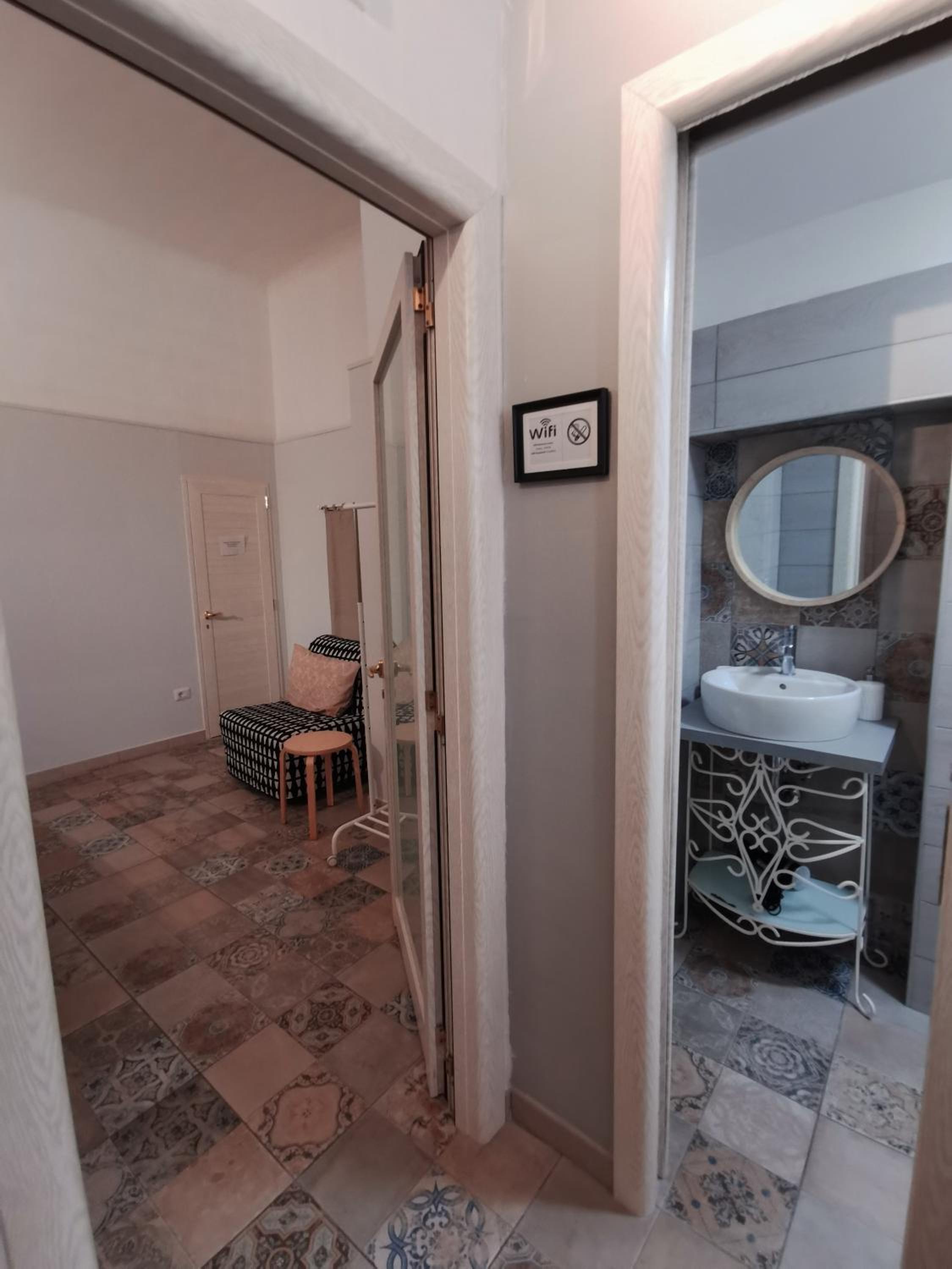 Two-Bedroom Apartment - Photo 2
