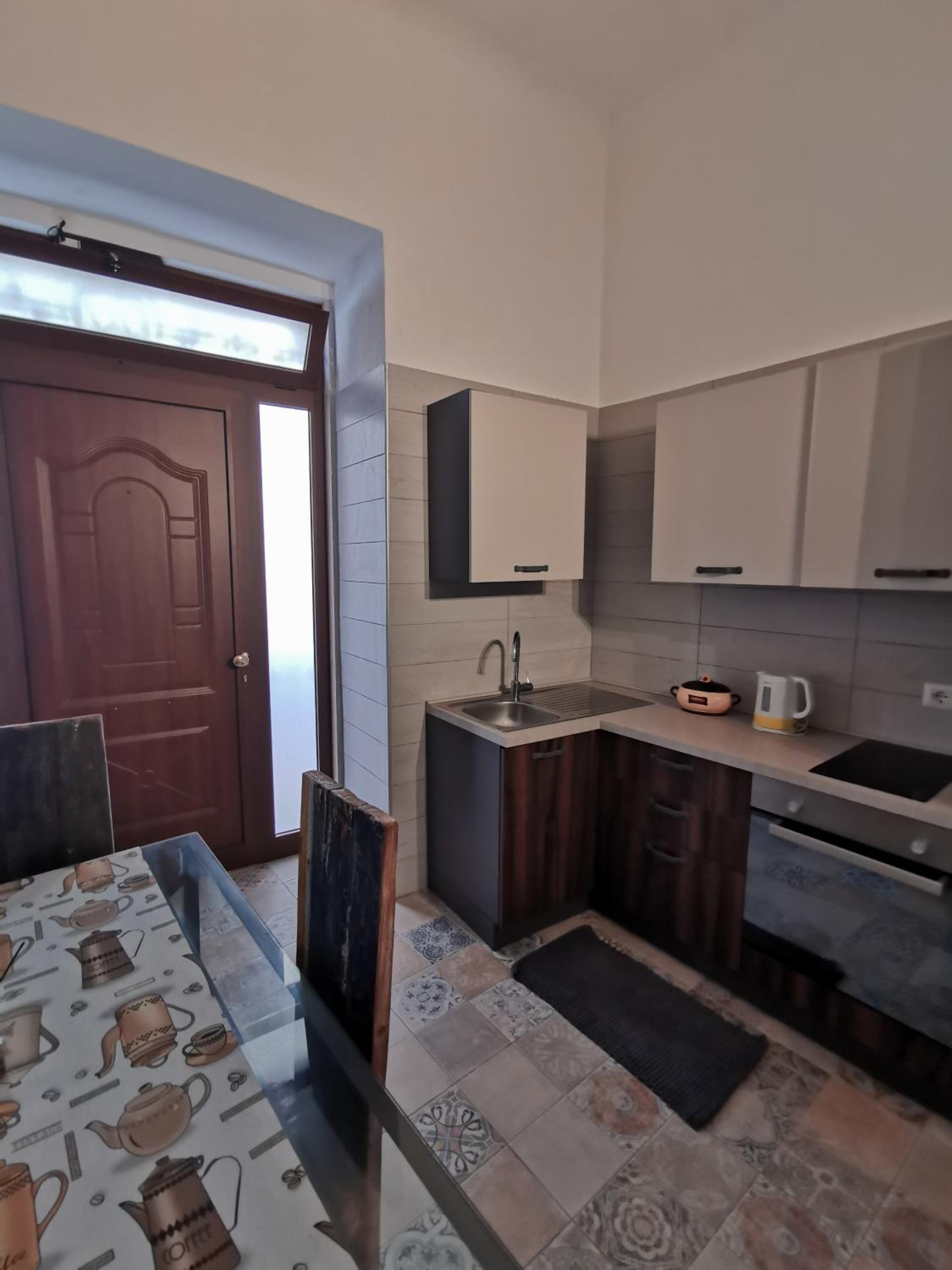 Two-Bedroom Apartment - Photo 4
