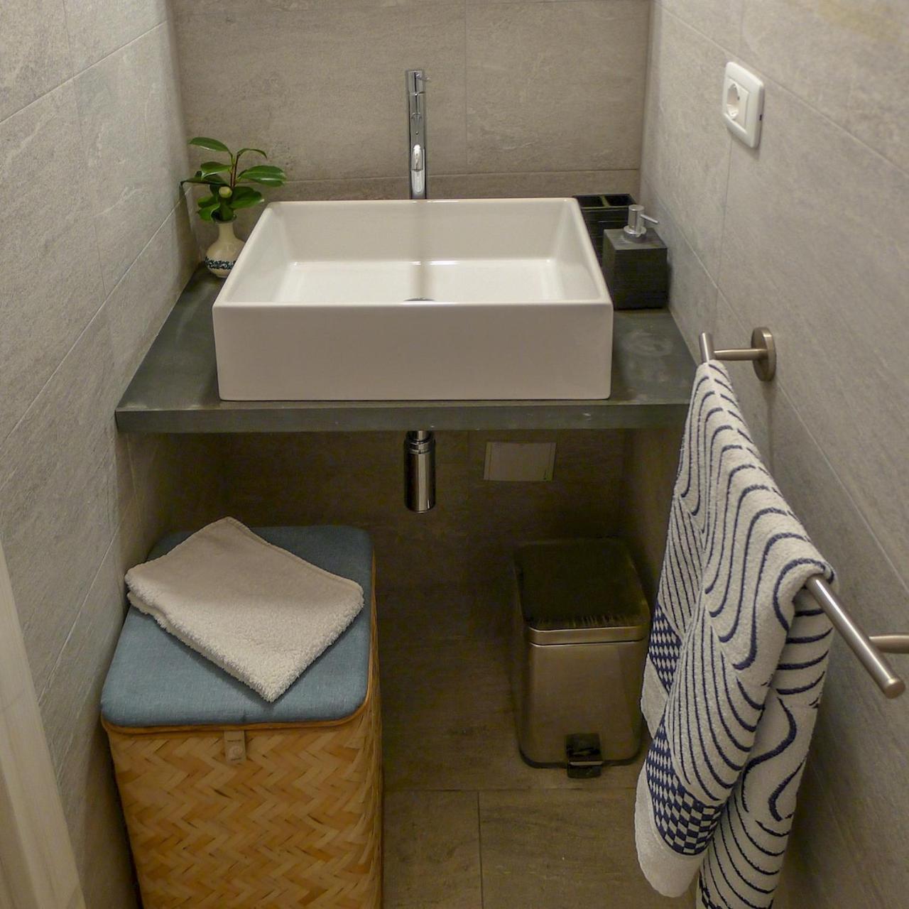 One-Bedroom Apartment - Photo 24
