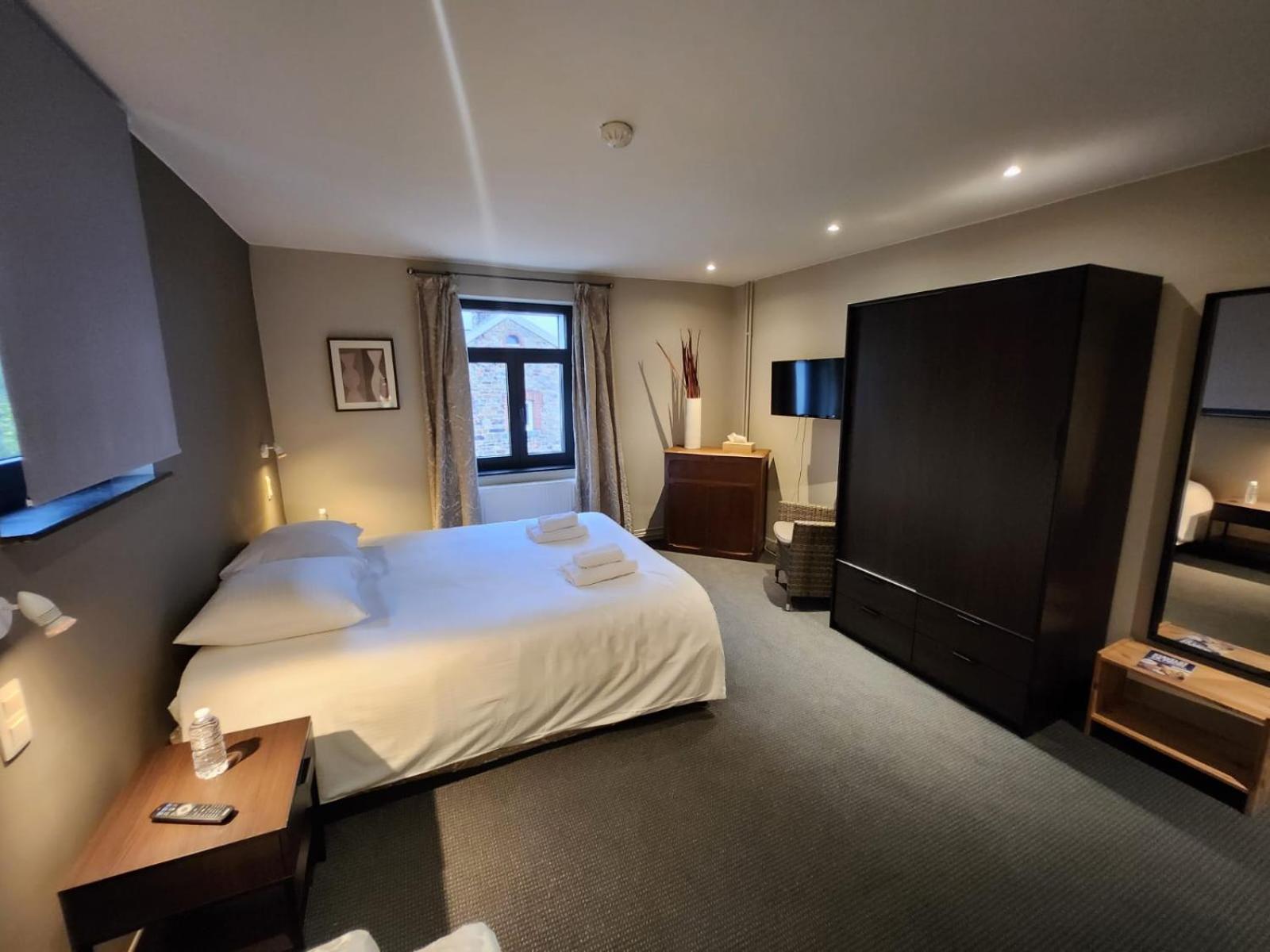 Double Room - Photo 1