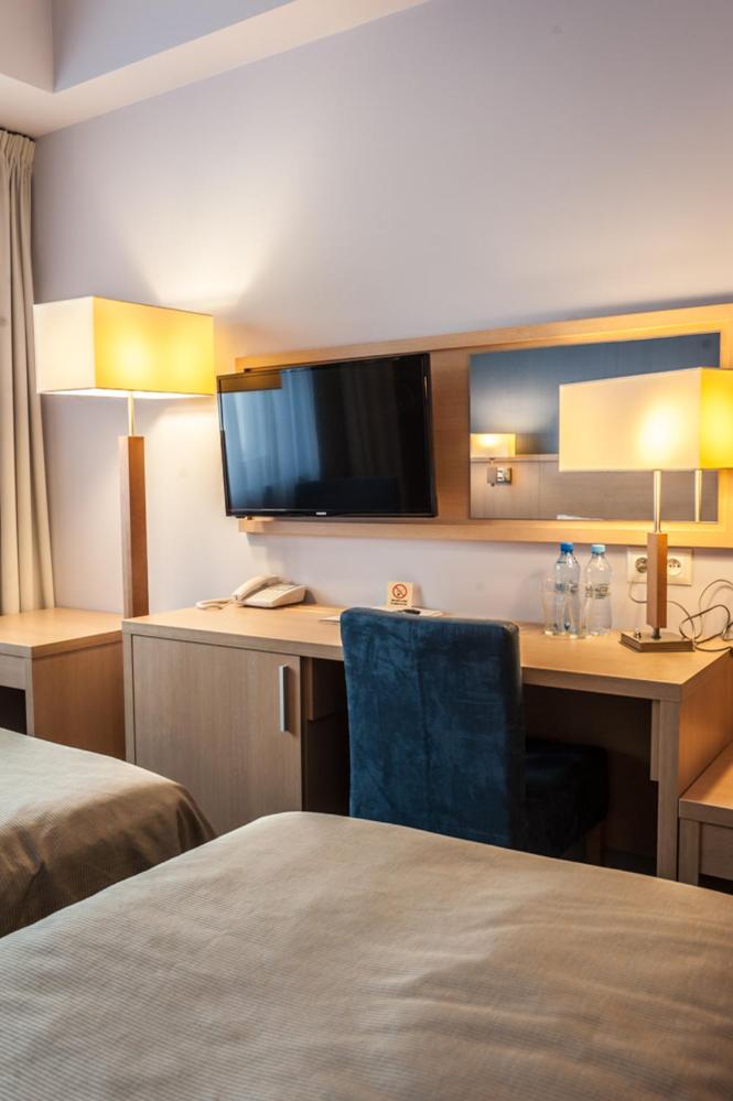 Twin Room - Photo 2