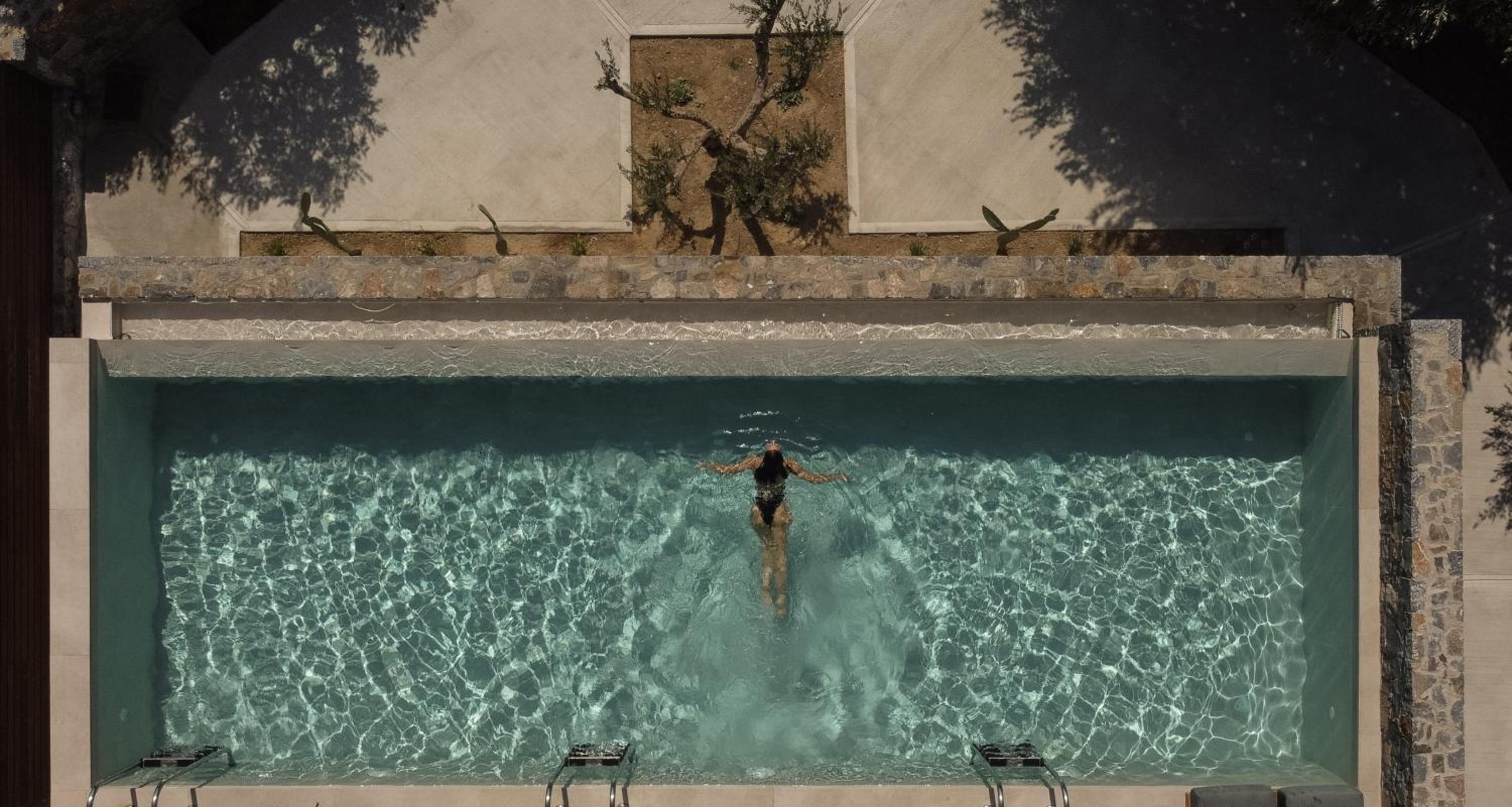 Junior Suite Swim up Mountain & Garden view (min. Age 8 Years Old)