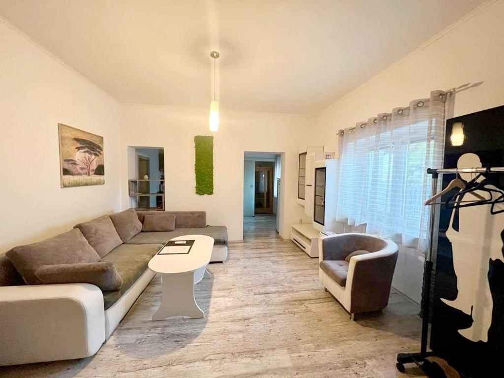 Apartment photo 1