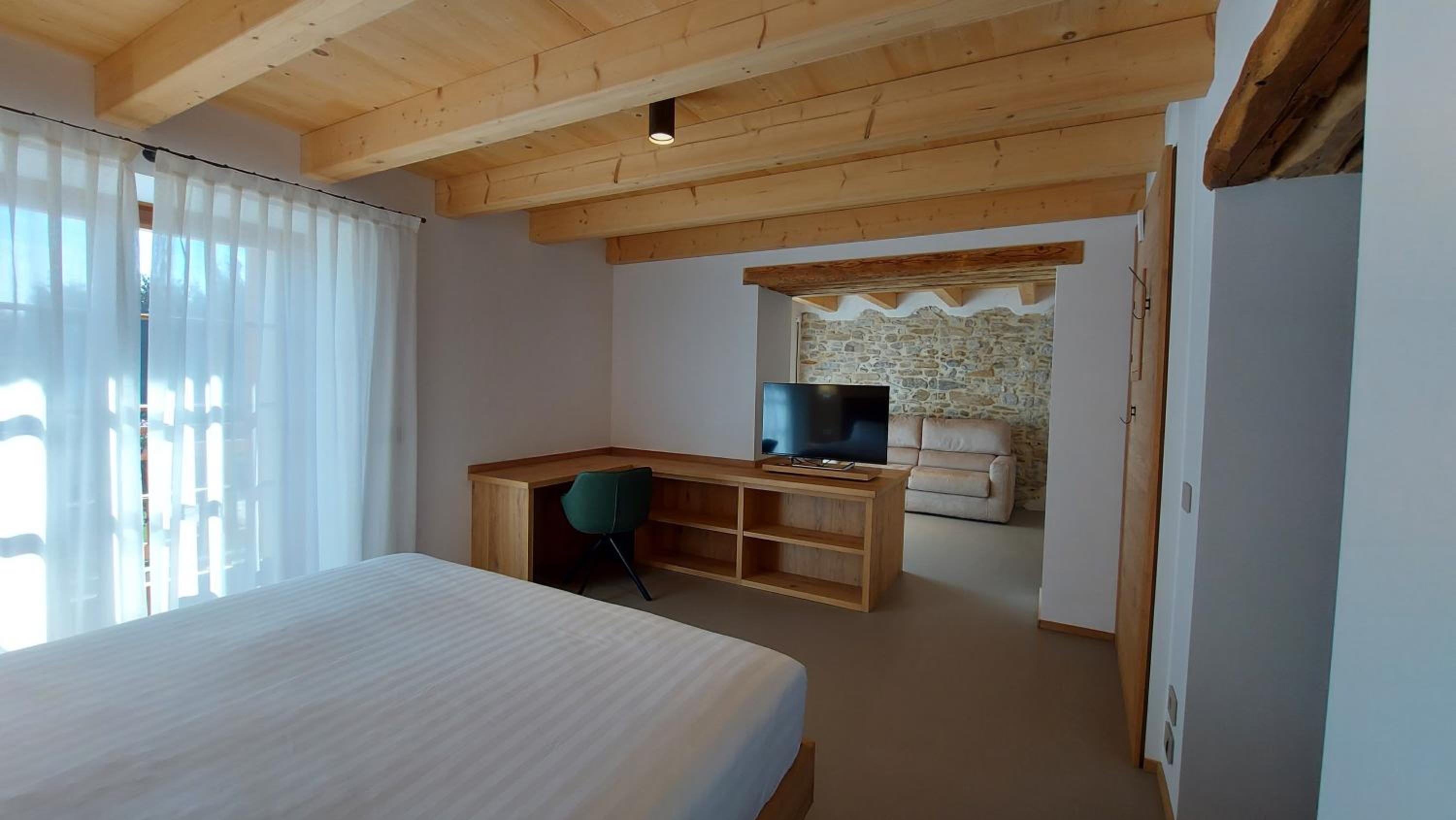 Suite with Balcony photo 2