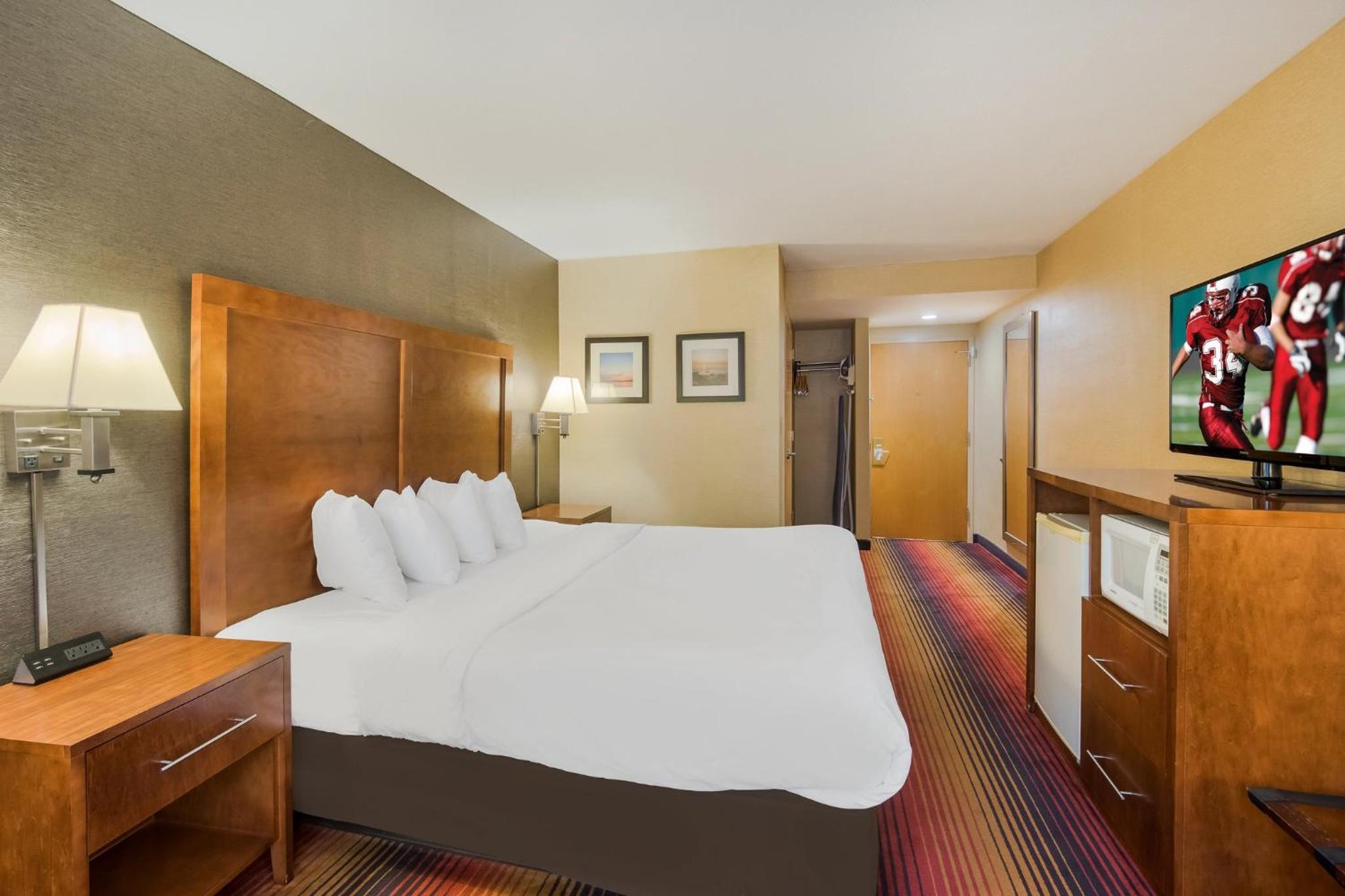  Superior King Room Disability Access Non-Smoking - Photo 3