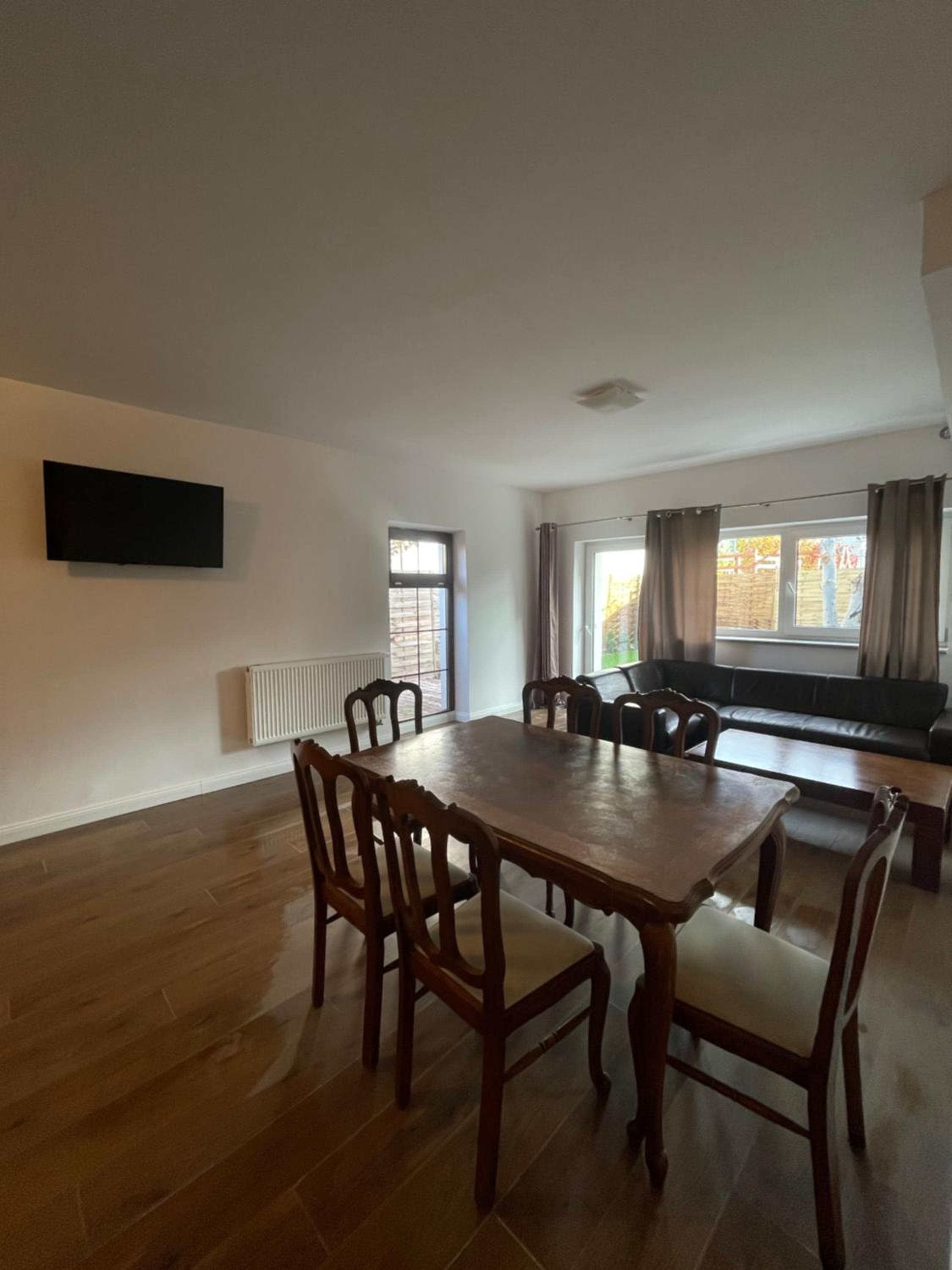 Family Room photo 1