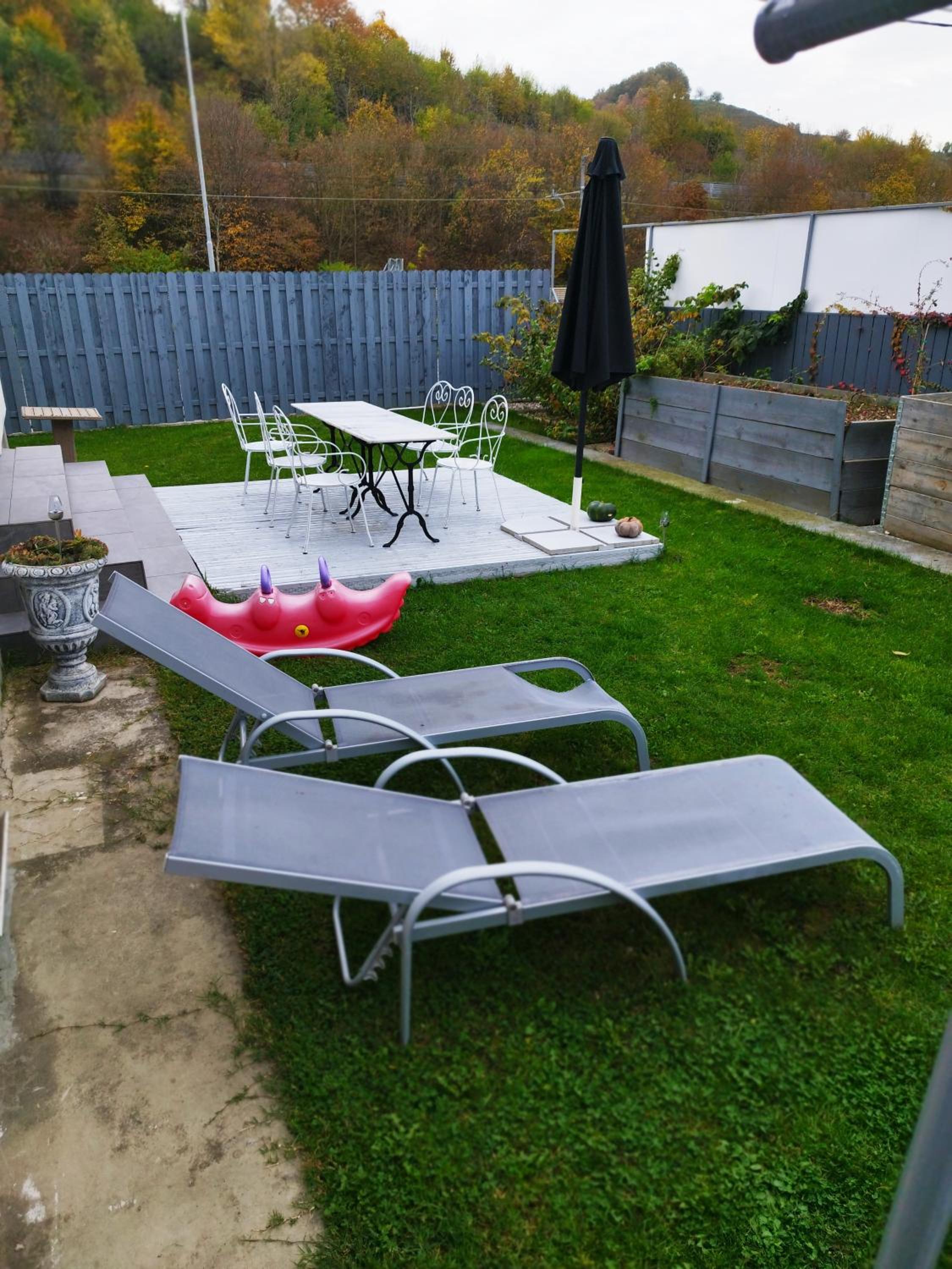 Apartment with Terrace - Photo 12