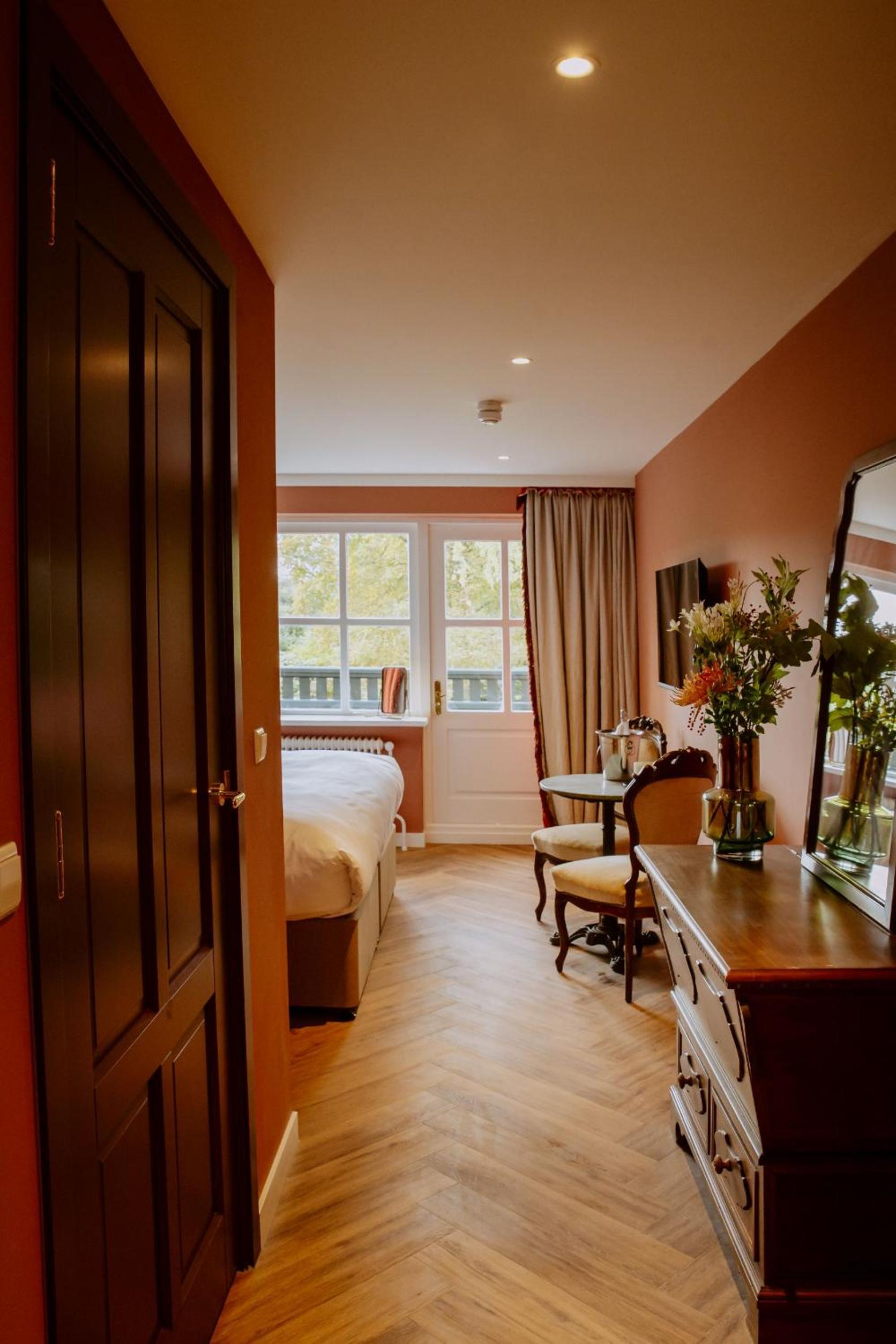 Double Room with Balcony photo 3