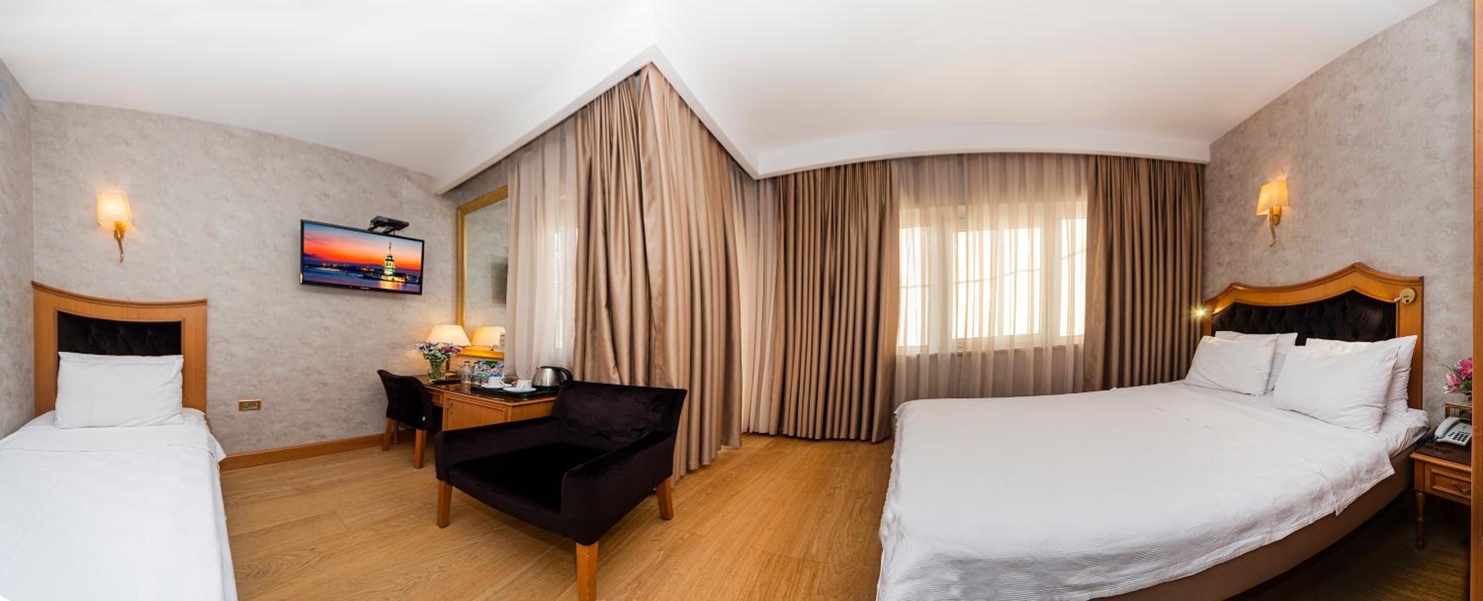 Superior Quadruple Room photo 3