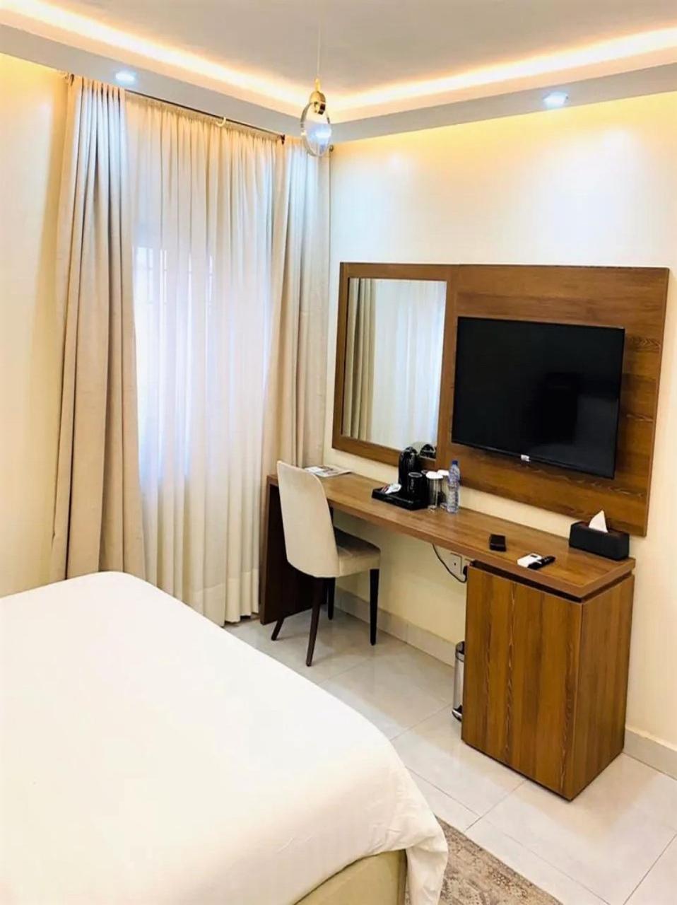 Deluxe Double Room photo 2