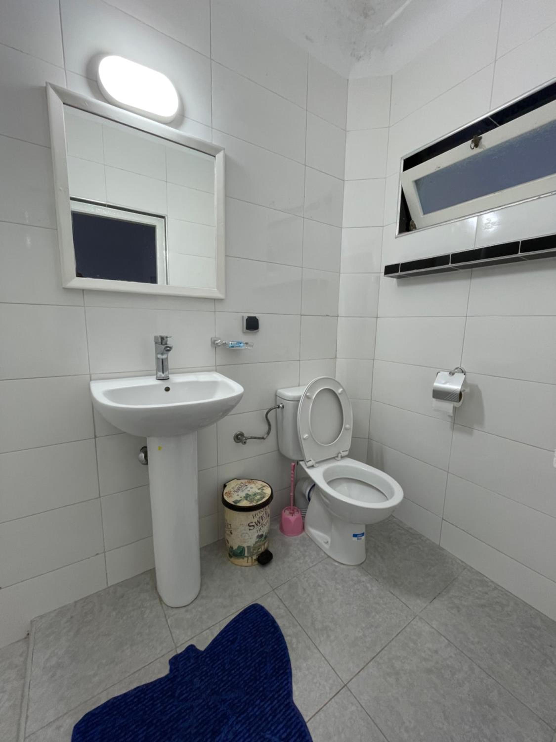 Deluxe Double Room - Photo 9