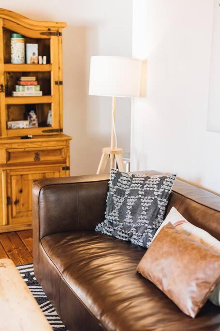 Two-Bedroom House - Photo 11