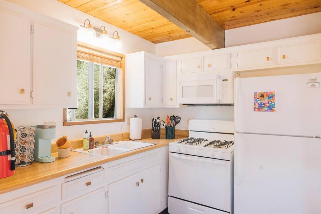Two-Bedroom House - Photo 15