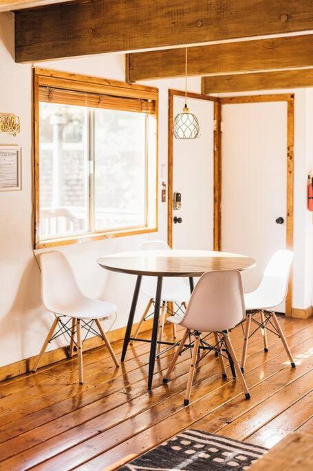 Two-Bedroom House - Photo 16